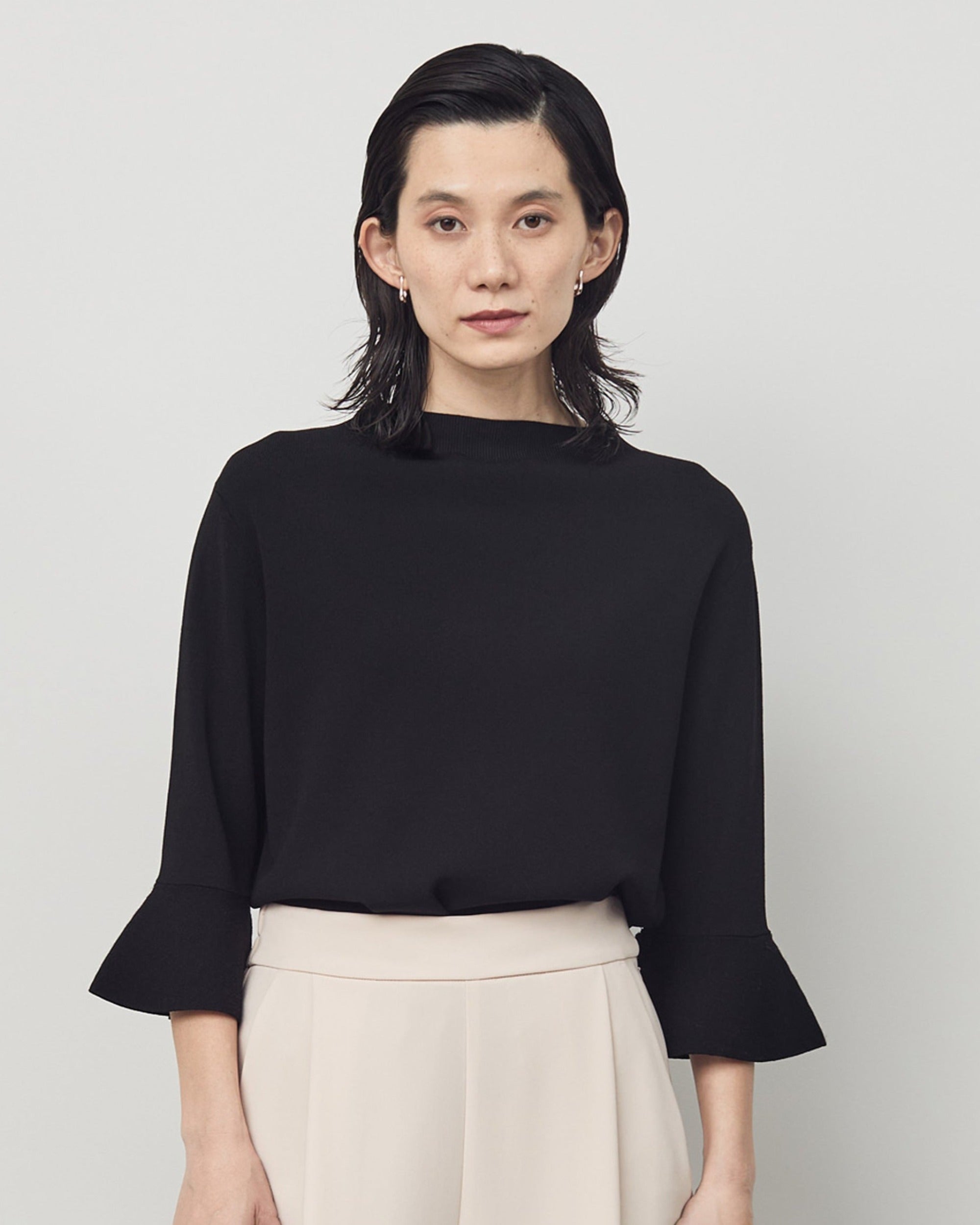 フレアスリーブニットプルオーバー