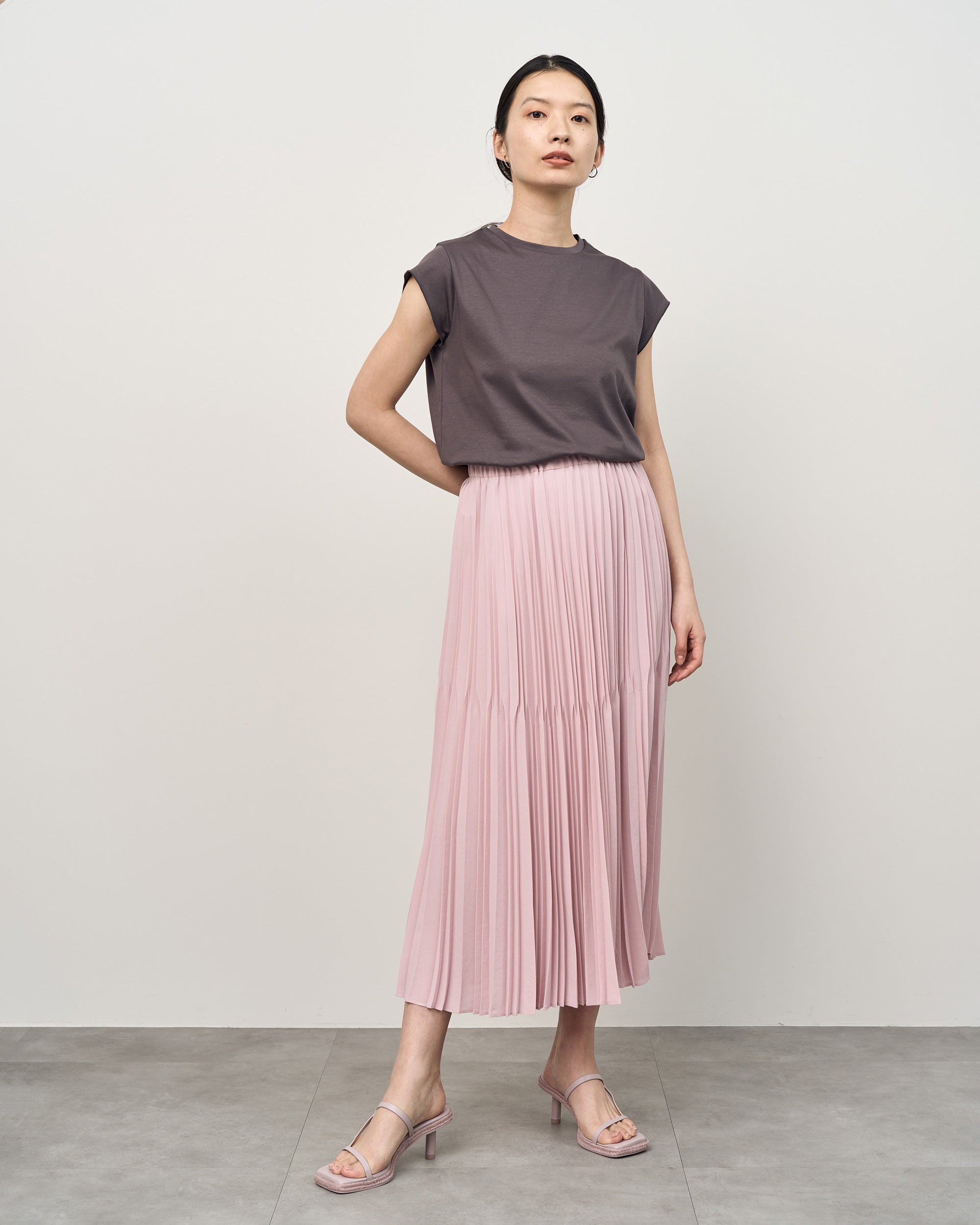 モデル:170cm サイズ:M