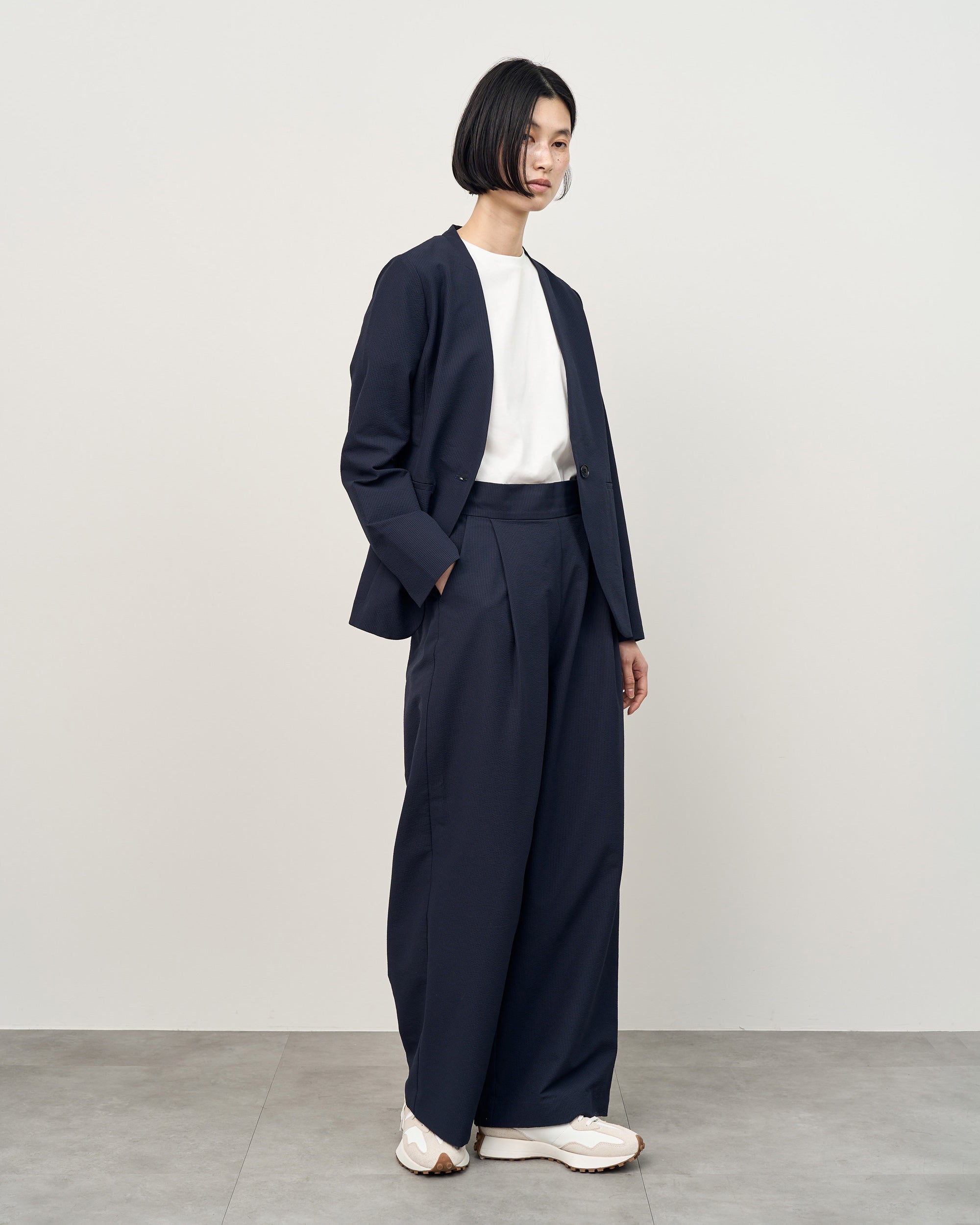 モデル:170cm サイズ:L