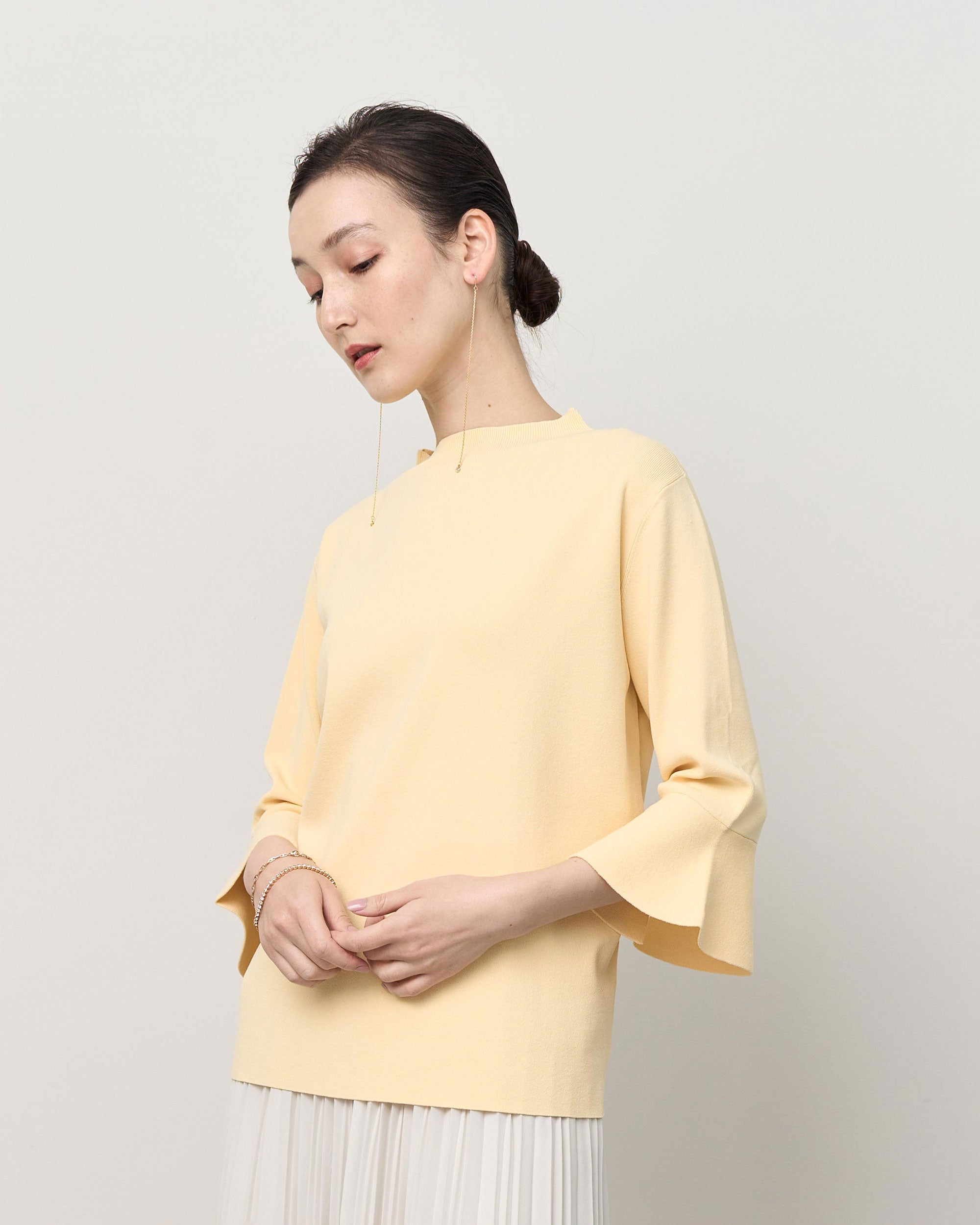 フレアスリーブニットプルオーバー