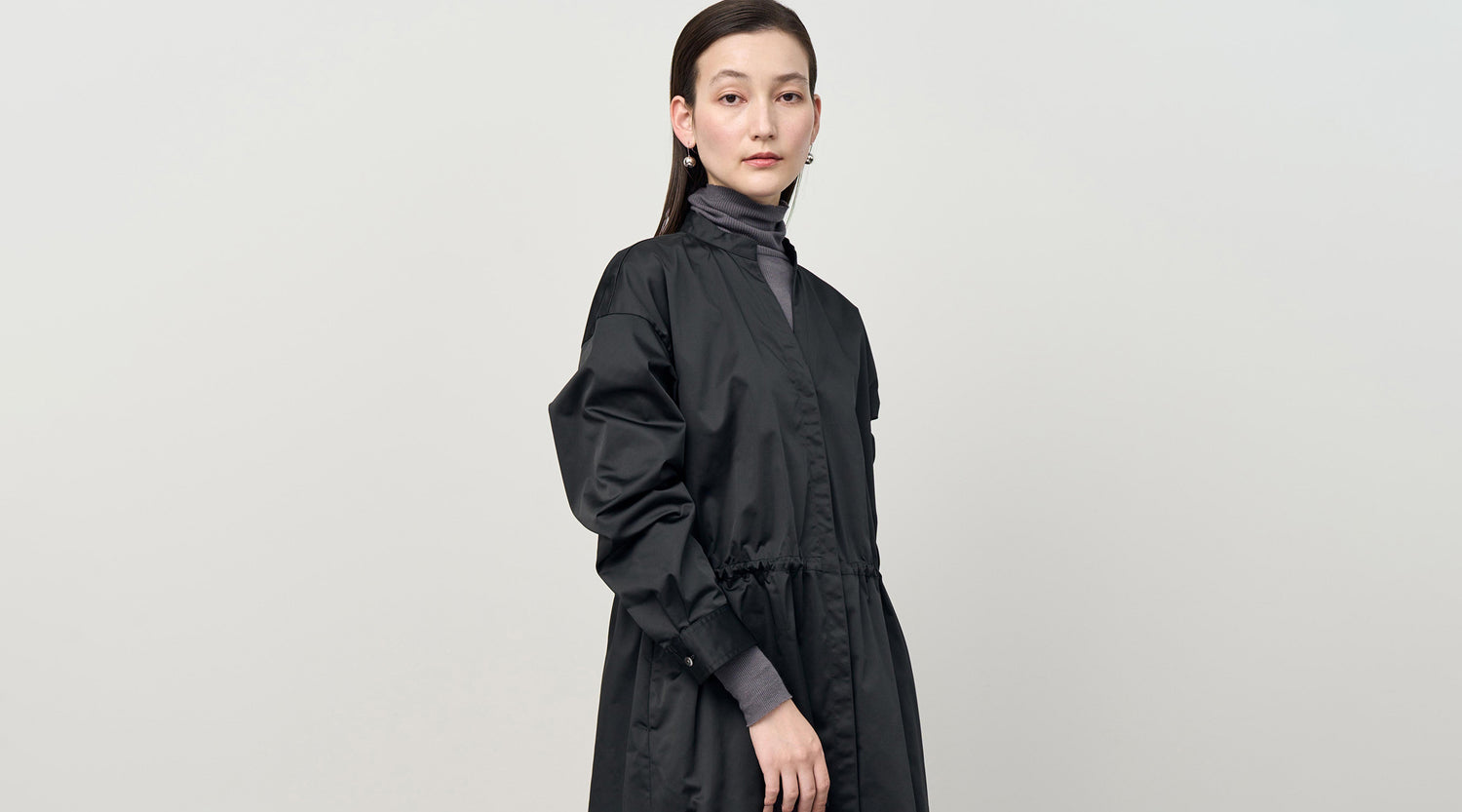 【2月2週のおすすめ】オケージョンも使える春アウターにBLACK再登場。春の気分を高める華やかニットや羽織りをご紹介します。