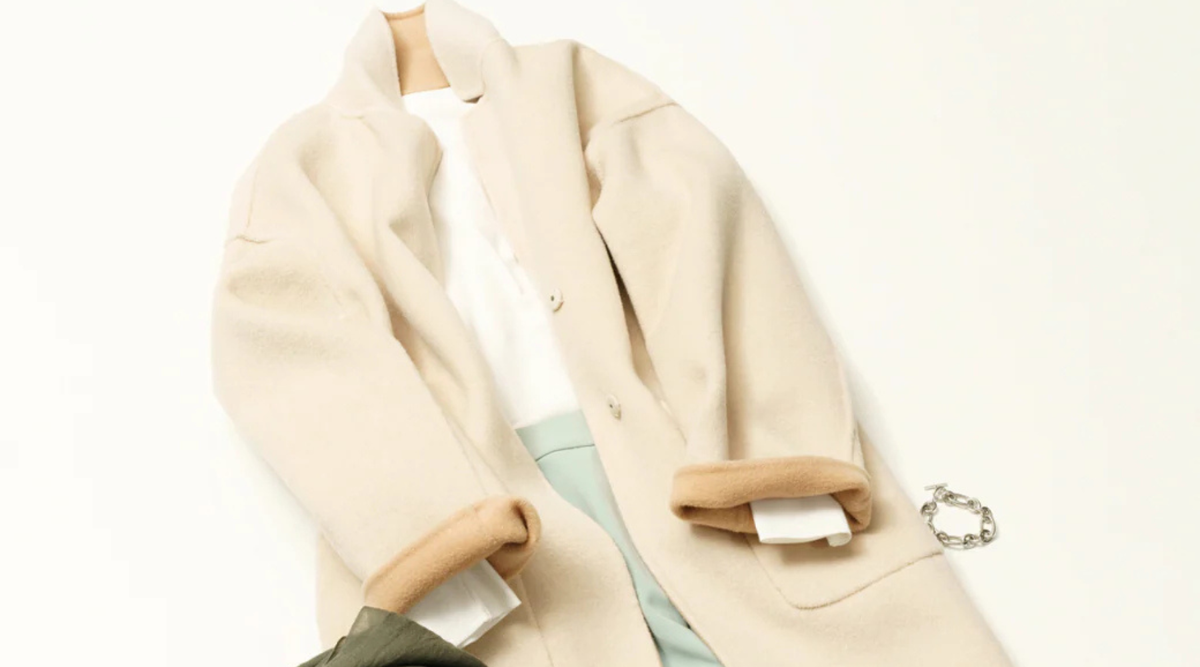 ウールコートを春らしく。パッと華やぐお出かけスタイル