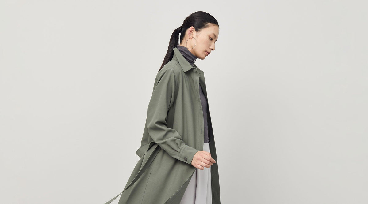 深みカラーで秋の装いをアップデート。色使いが巧みな初秋のスタイリング6選