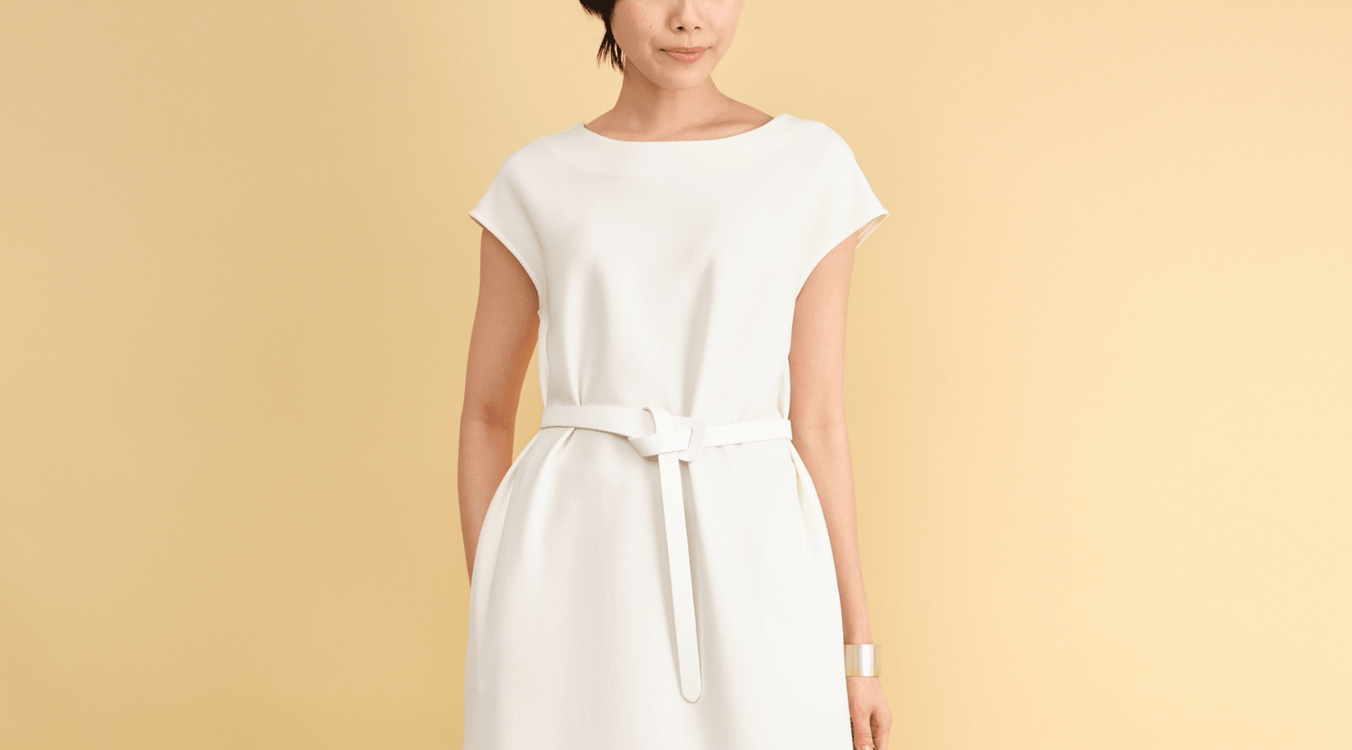 上品かつ爽やかに。夏のホワイトを洗練させるおすすめカラー5選