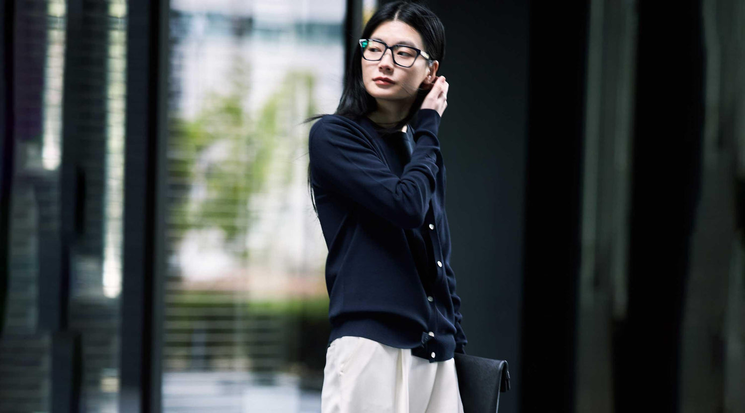 ゆるやかにモードを切り替え。連休明けの頑張りすぎない通勤スタイル6選 - SOÉJU online store (ソージュ オンラインストア)