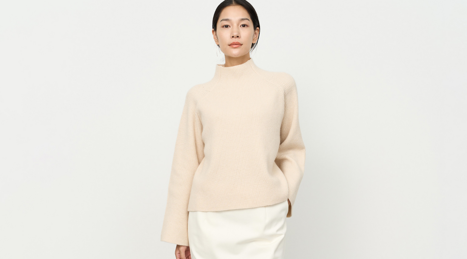 【10月1週のおすすめ】洗えるふんわりニット。上品なくつろぎ感の高級感ある一枚