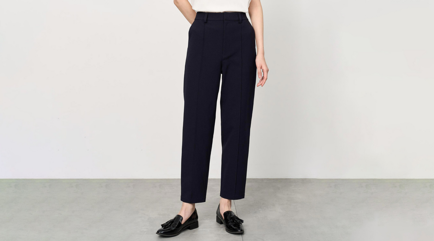 【新作・再入荷】楽なのにきちんと見え。洗ってもキレイが続くセンターシームパンツ｜シアサッカーシリーズ2型も再登場