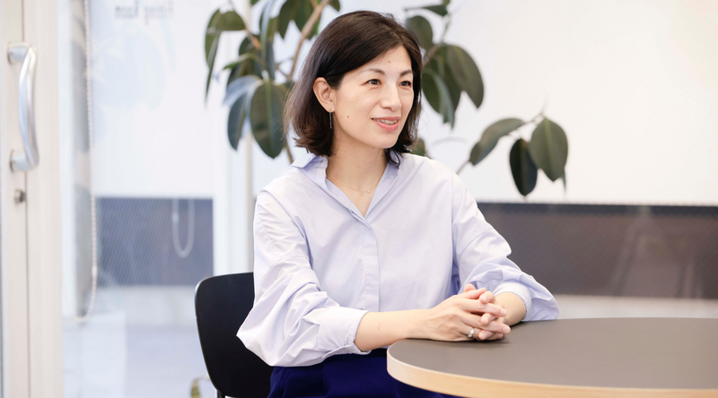 スカート派だった私の装いを変えた、ソージュのワイドパンツ｜Business Insider Japan共同編集長 高阪のぞみさん