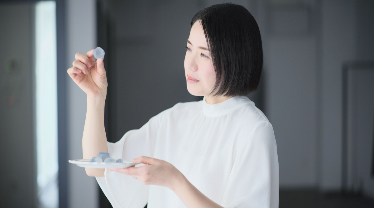 感性のフィルターを通すことの意味。心を引き寄せた1枚のブラウス｜和菓子作家 坂本紫穗さん