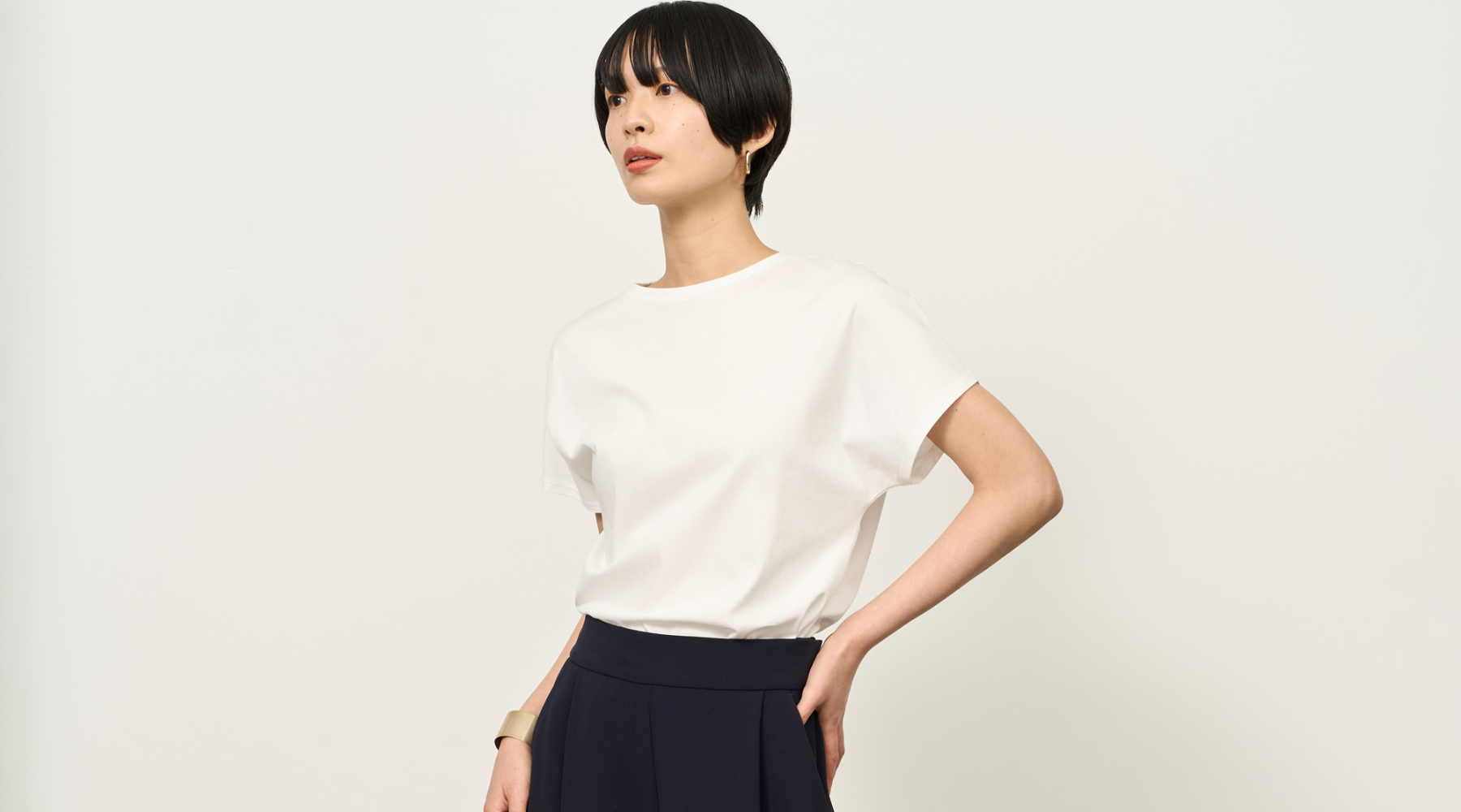 新作入荷】大人の上品カジュアルを簡単に叶える、ドルマンスリーブT