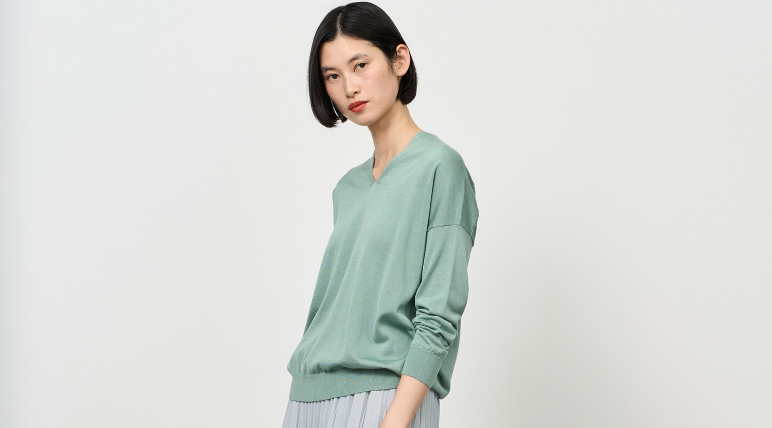 2月2週のおすすめ】一枚で完成する大人の艶感ニット。通年快適に