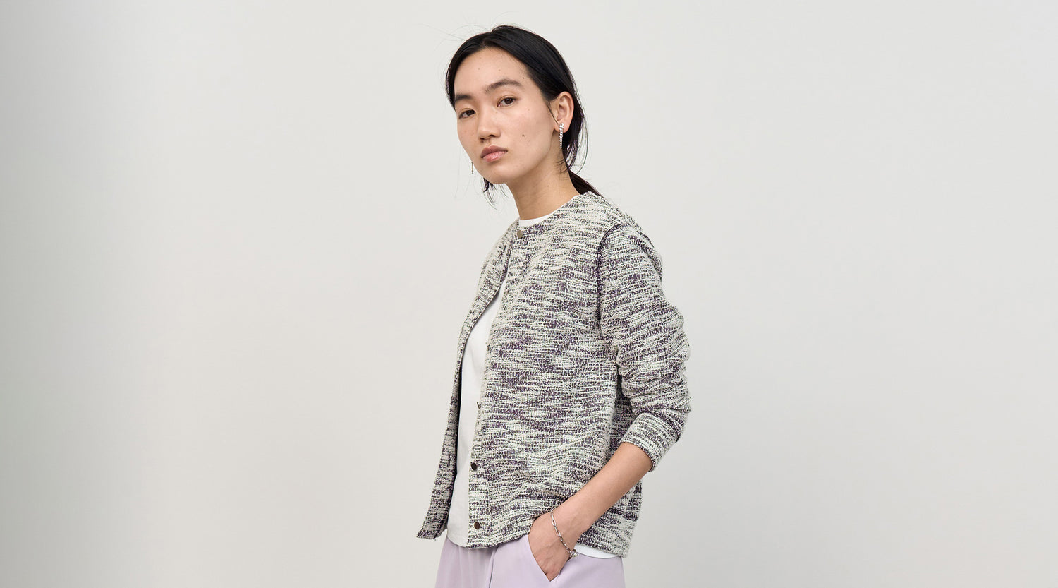 【4月1週のおすすめ】洗えるツイードライク生地できれい見え。オンもオフも自分らしく気分を取り入れるカーディガンが入荷しました。