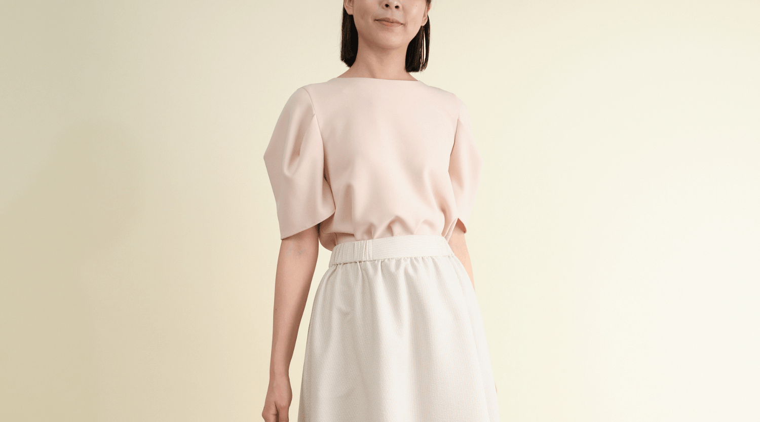 ひとさじの甘さでご機嫌に。夏におすすめのフェミニンスタイル