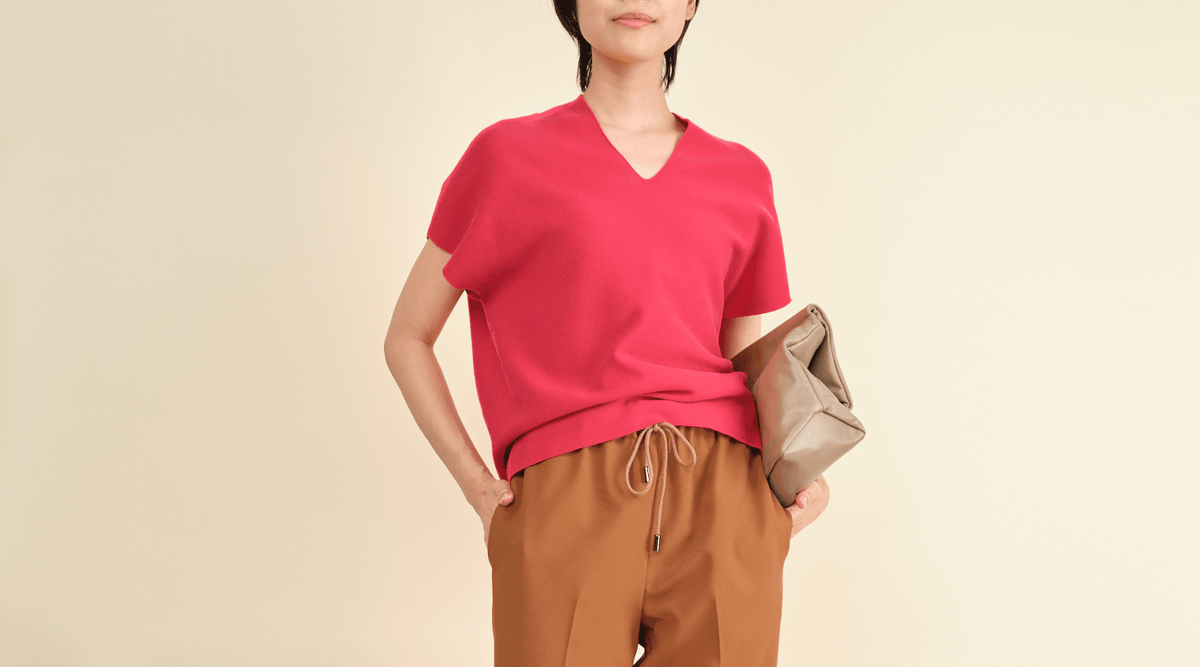 1枚で決まるトップスで作る、印象的なサマースタイル