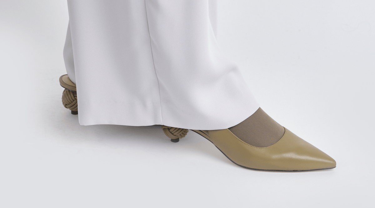 おしゃれと防寒を両立。真冬を乗り切るソックスとシューズの組み合わせ方 - SOÉJU online store (ソージュ オンラインストア)