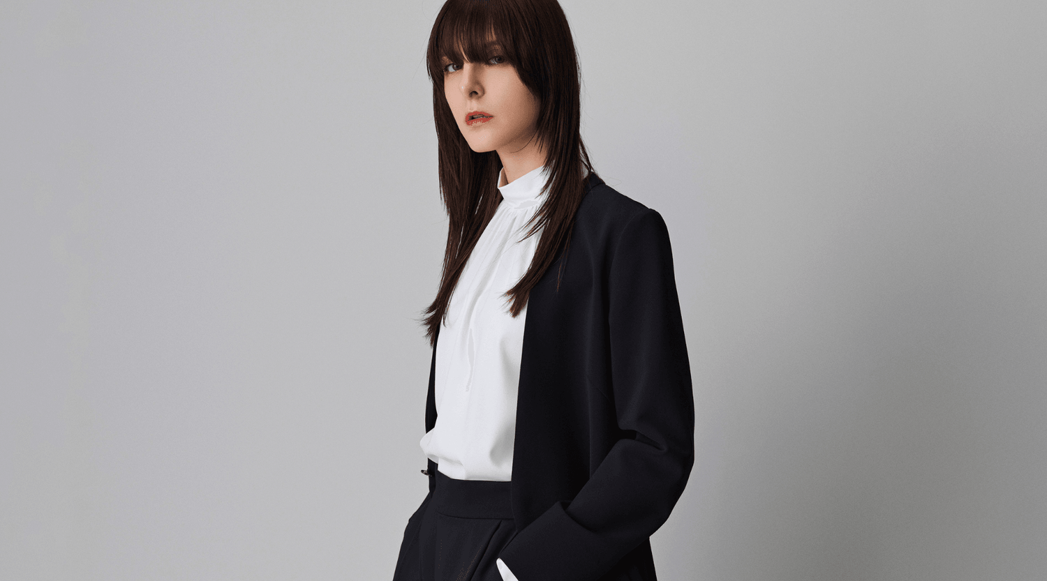 初めましての時こそ印象的に。室内でも外でも抜かりないエレガントスタイル - SOÉJU online store (ソージュ オンラインストア)