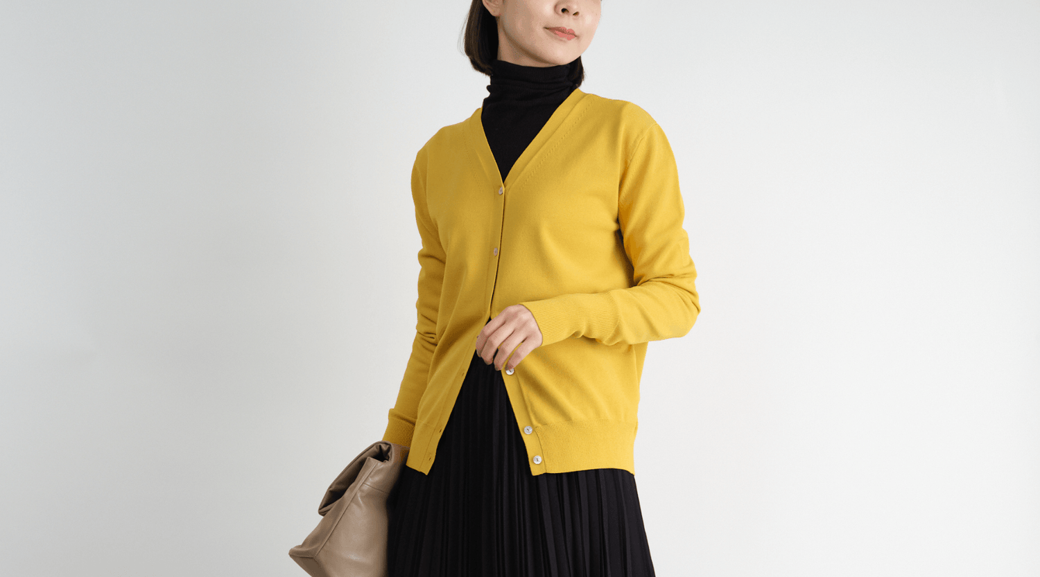 リモートワークにもおすすめの「程よく、きれい」な服装の作り方 - SOÉJU online store (ソージュ オンラインストア)
