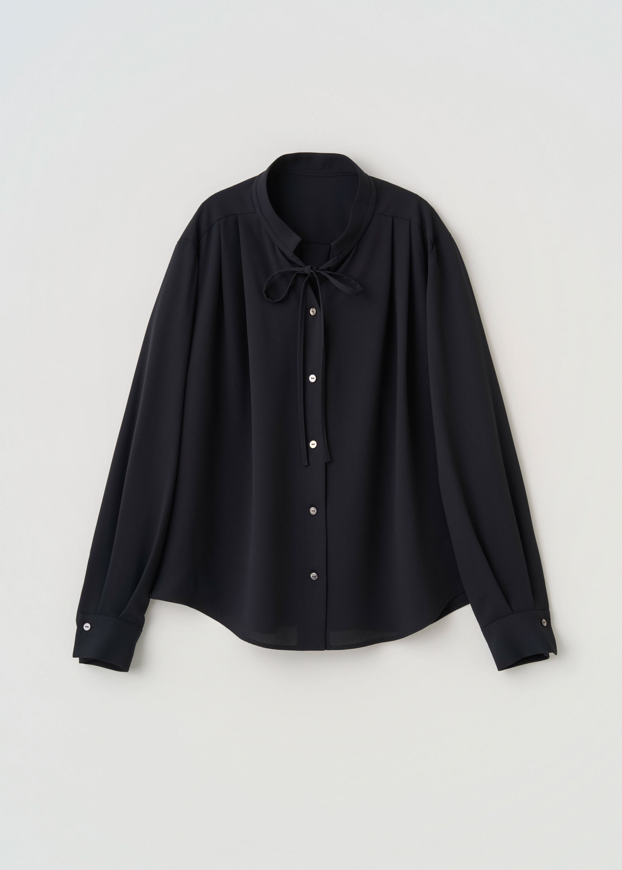 エアリージョーゼットリボンブラウス