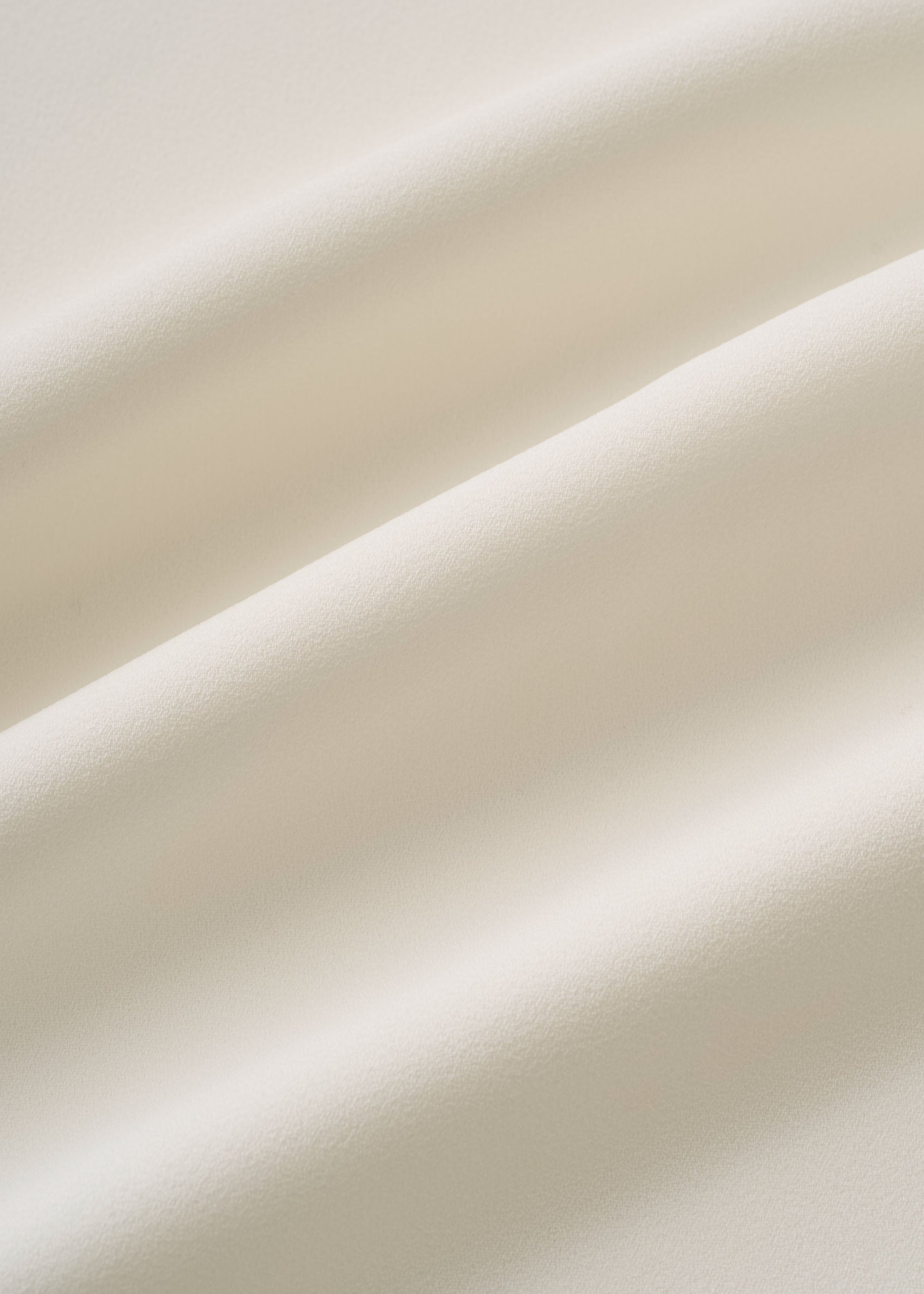 エアリージョーゼットショートスリーブブラウス