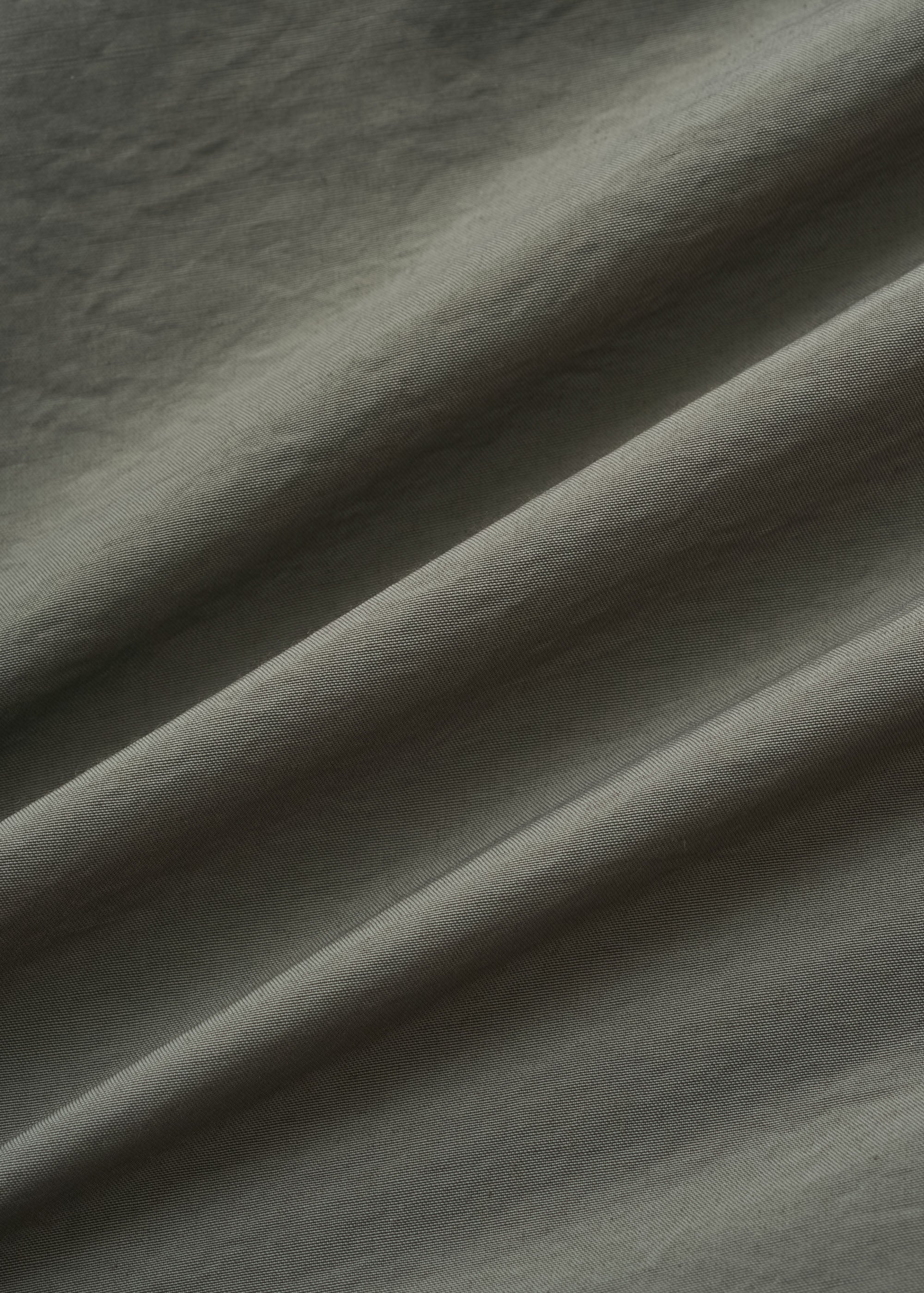 パラシュートパンツ