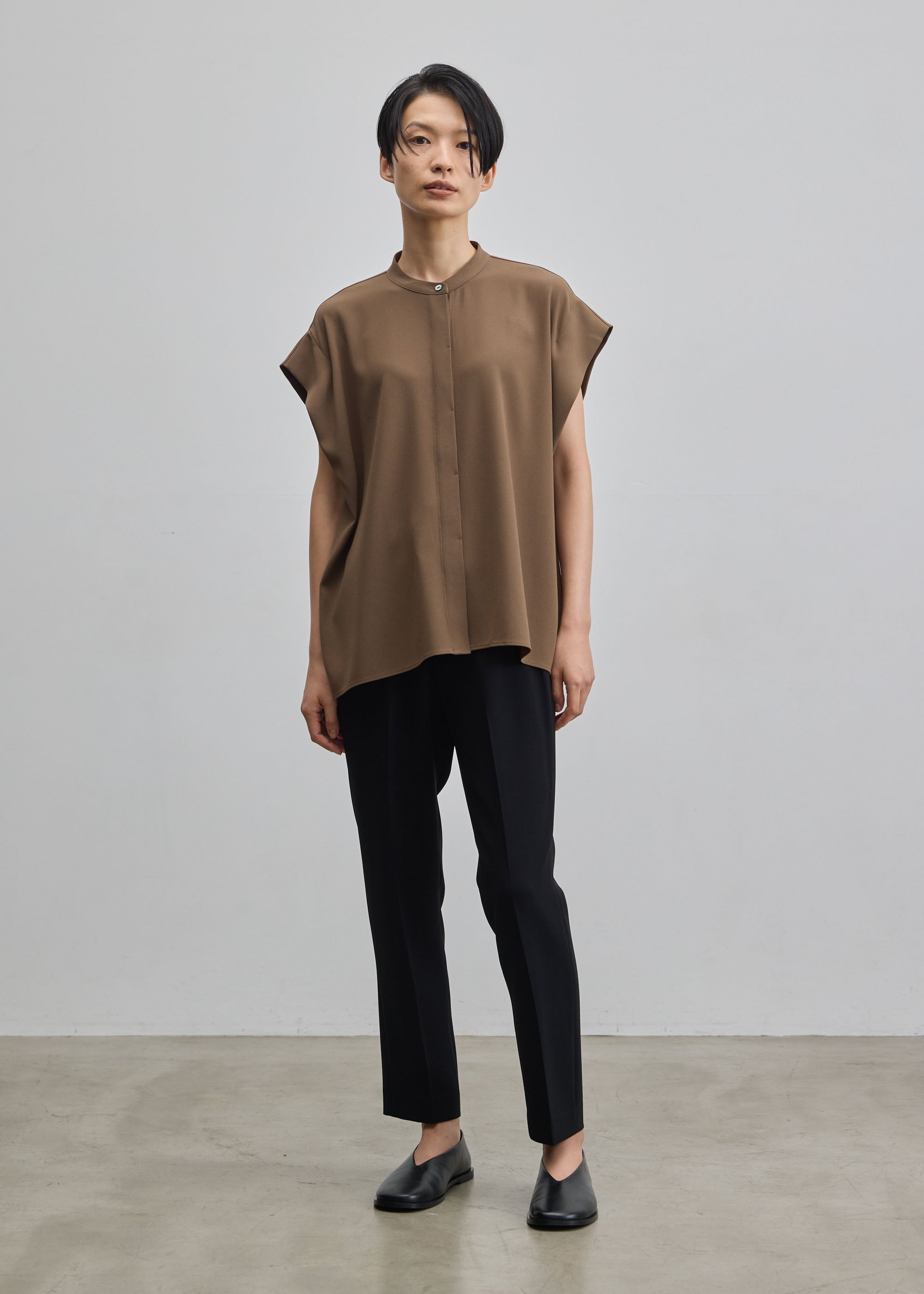 センタープレスパンツ - SOÉJU online store｜上質な大人の女性