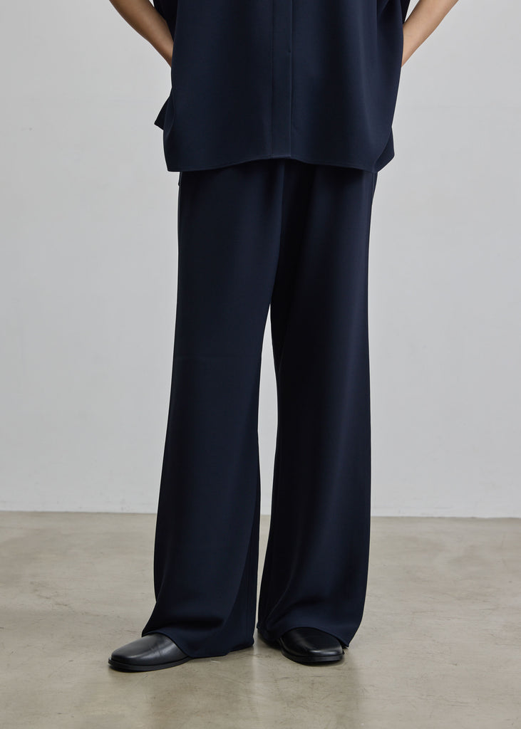 モデル:170cm サイズ:L