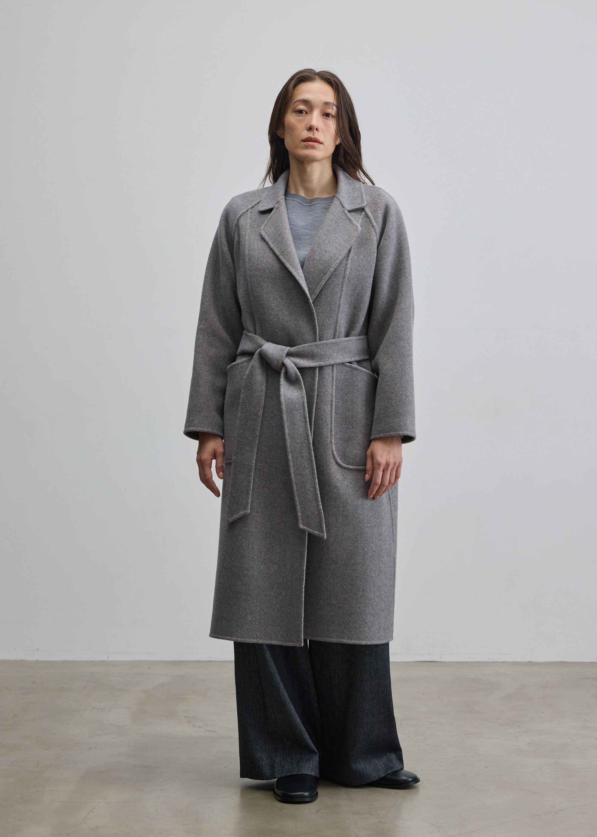 ブルネロクチネリ　2021　ハイウエストワイドパンツ　ヘリンボーン　2タック b13414od-01.jpg