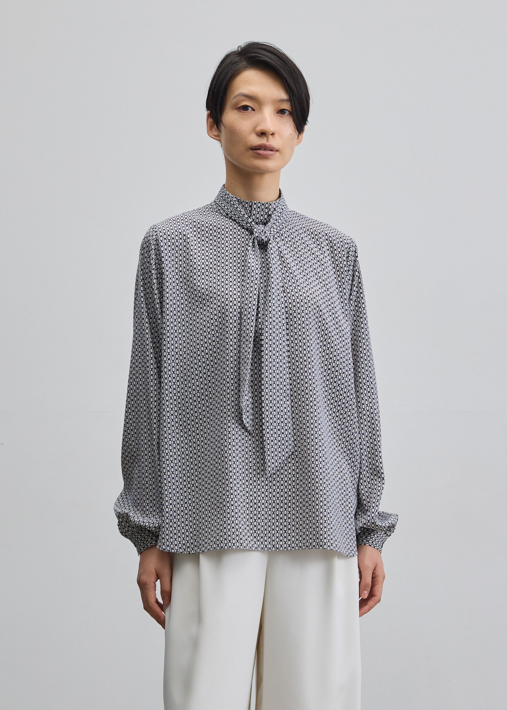 モデル:170cm サイズ:M