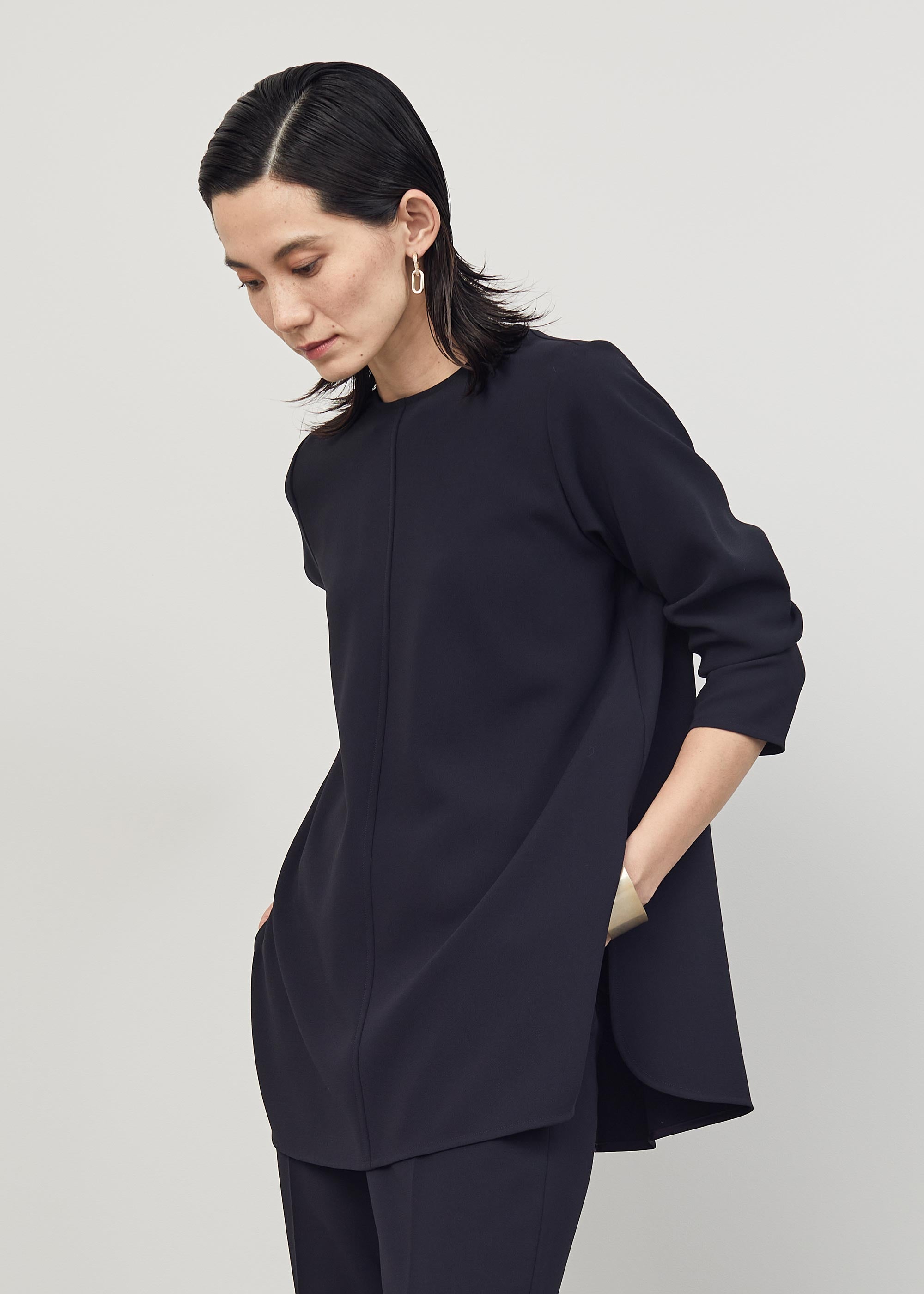 極美品✨ SOÉJU ソージュ　Aラインチュニックブラウス M ネイビー Aラインチュニックブラウス - SOÉJU online store｜上質な大人の女性の