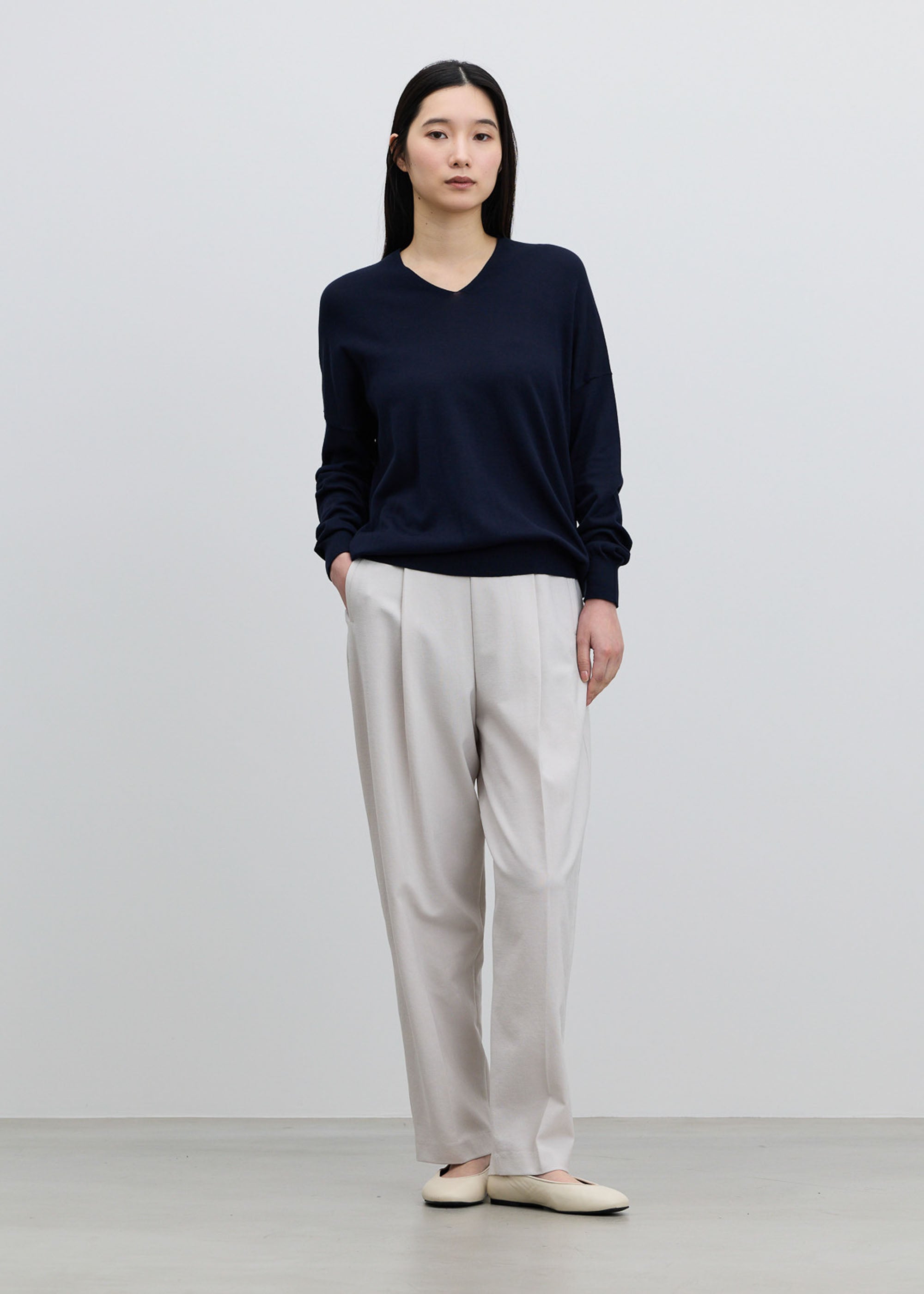 シルクコットンVネックニット