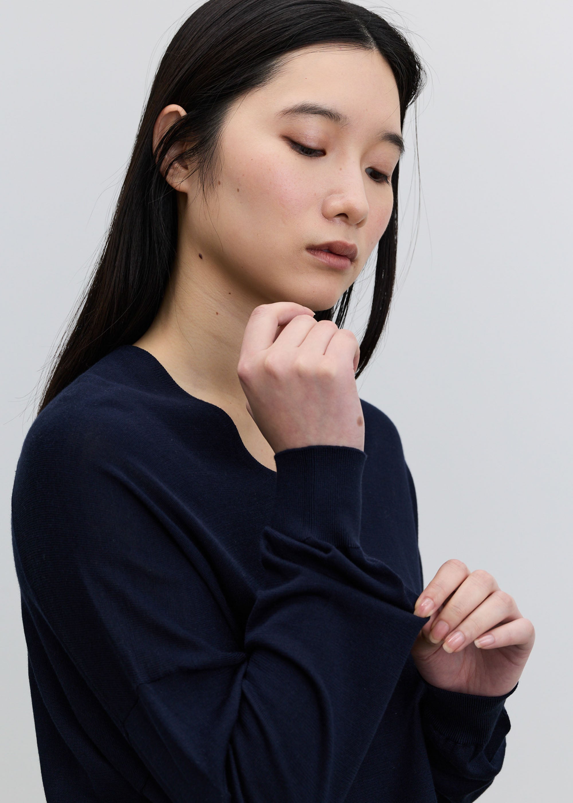 シルクコットンVネックニット