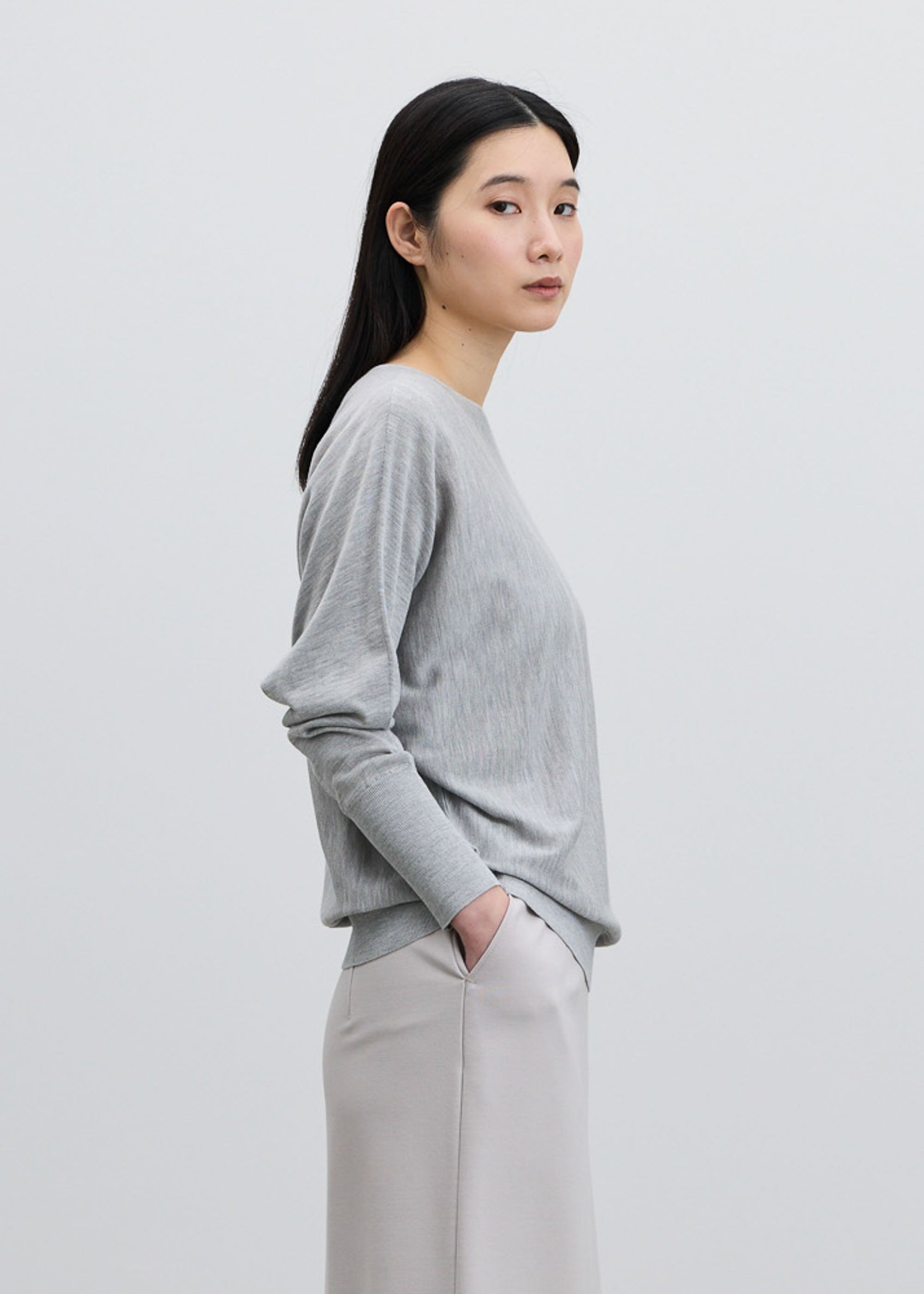 シルクコットンボートネックニット