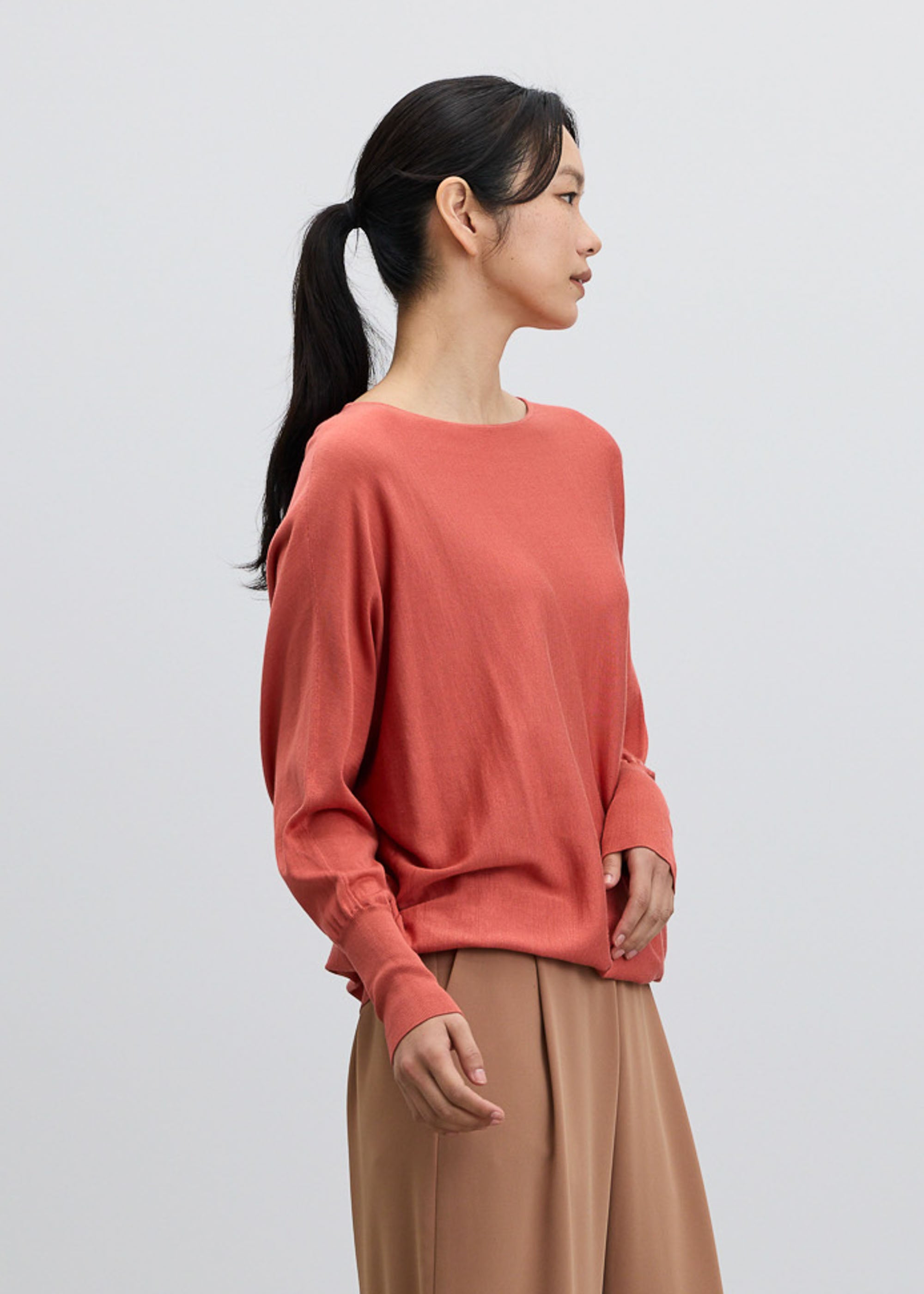 シルクコットンボートネックニット