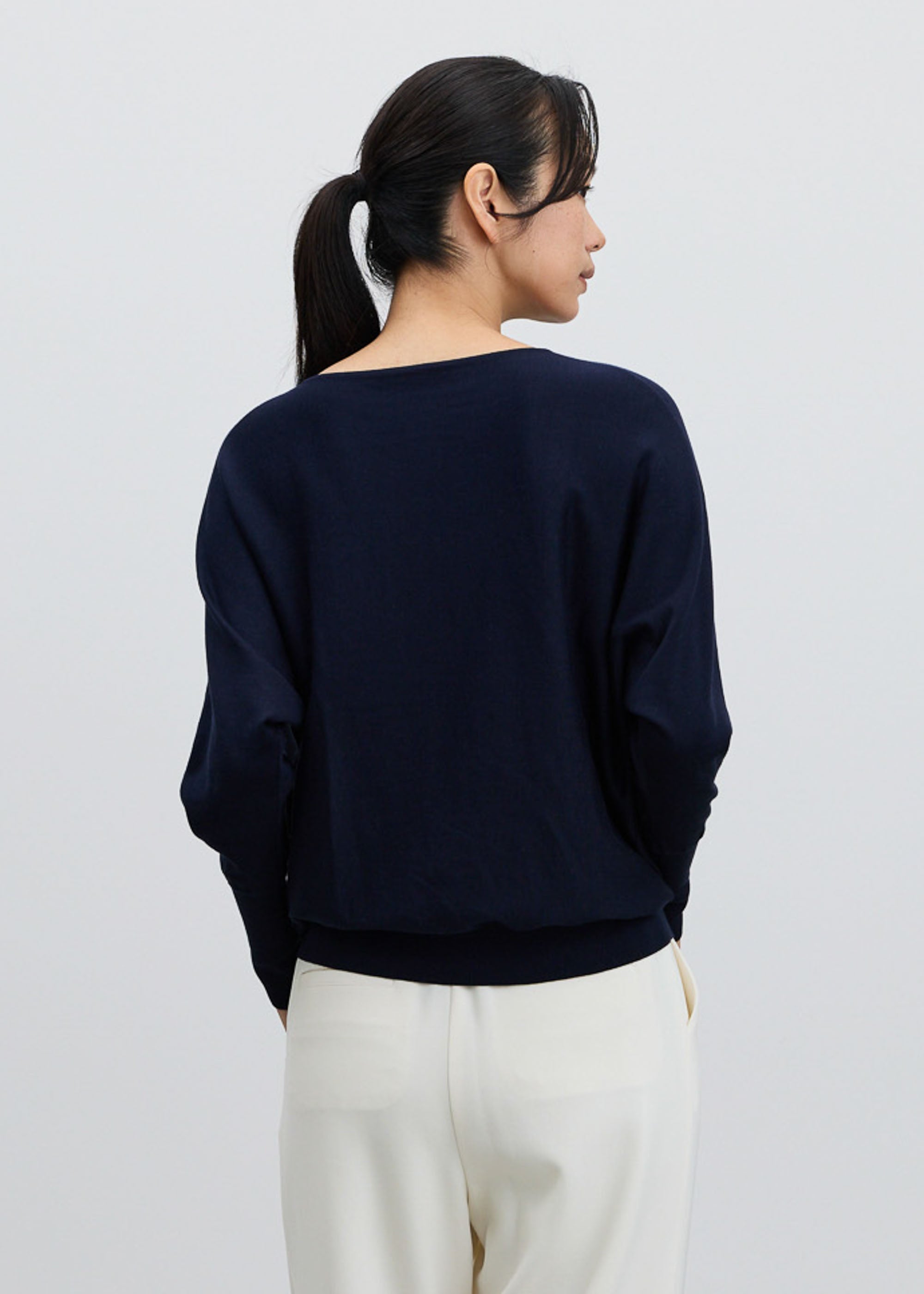 シルクコットンボートネックニット