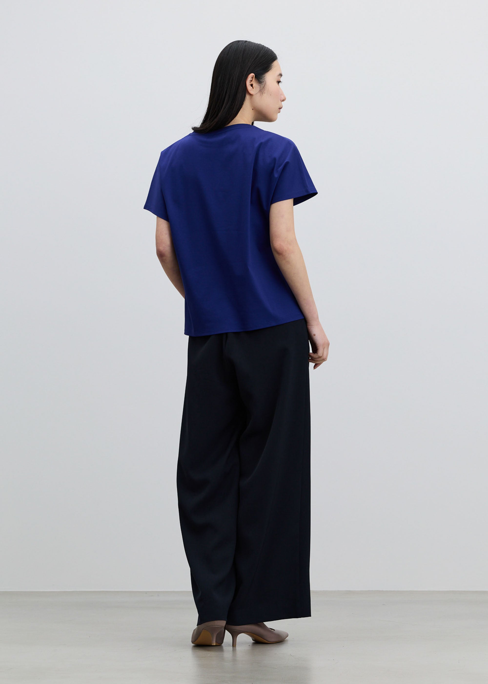 スラントタックワイドパンツ