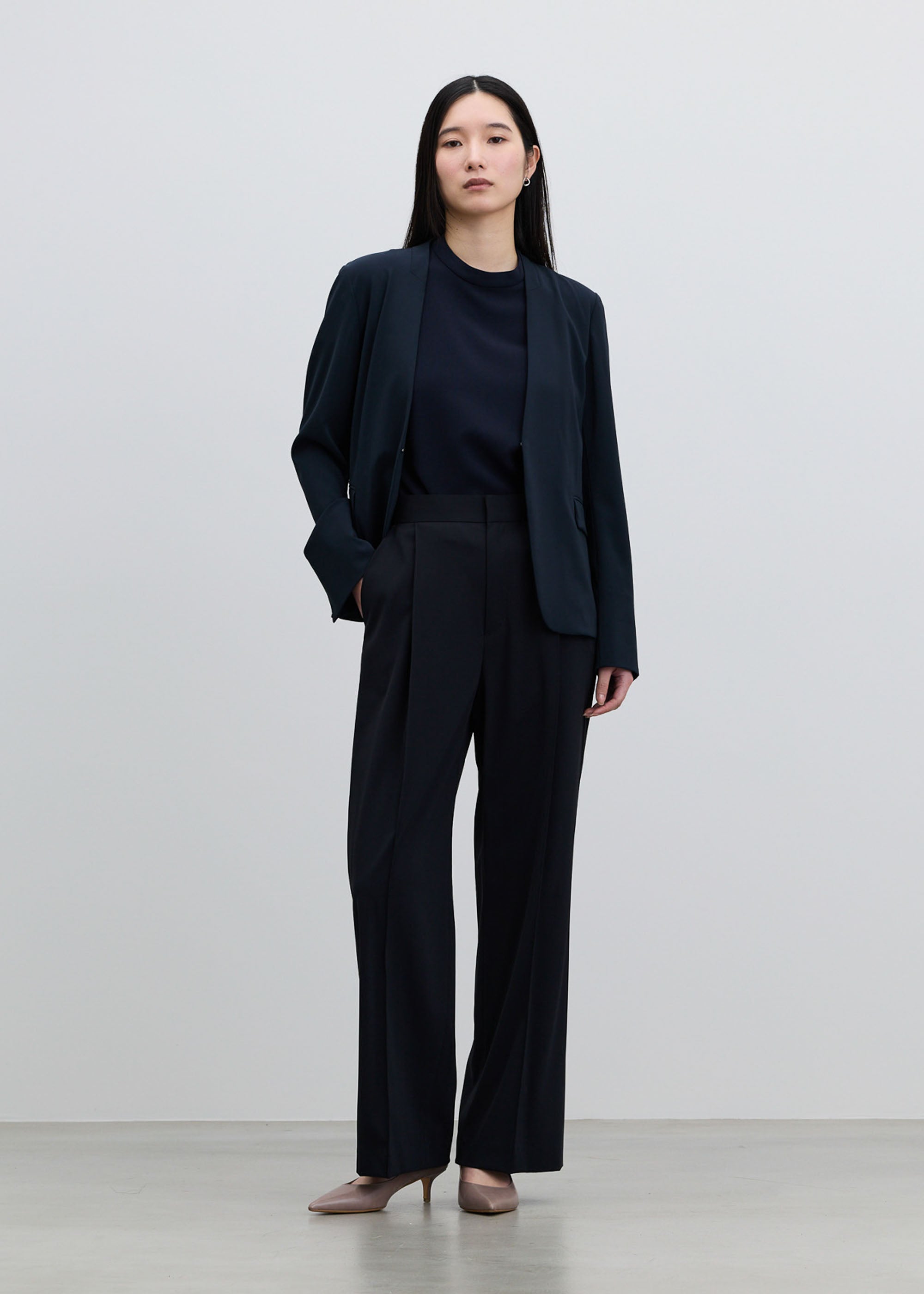 エアリーストレッチノーカラージャケット - SOÉJU online store｜上質