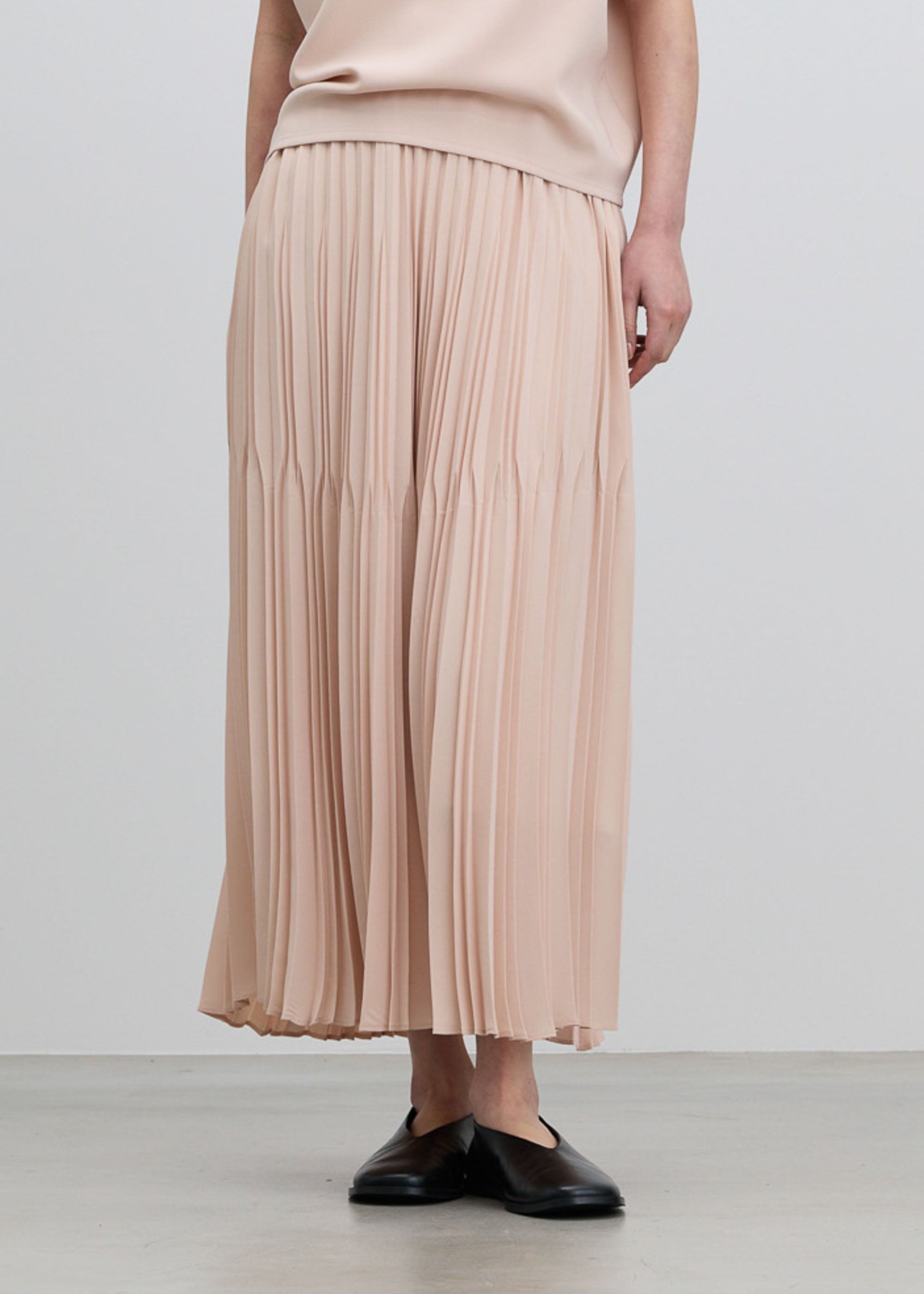 プリーツスカート