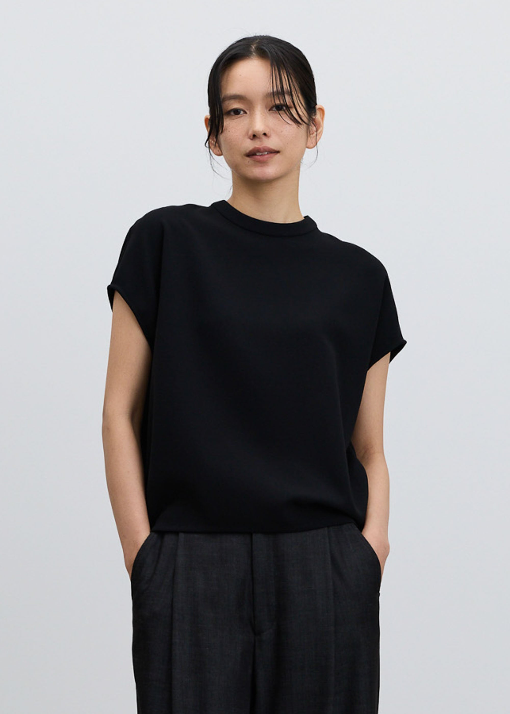 スタンドカラーコクーンブラウス