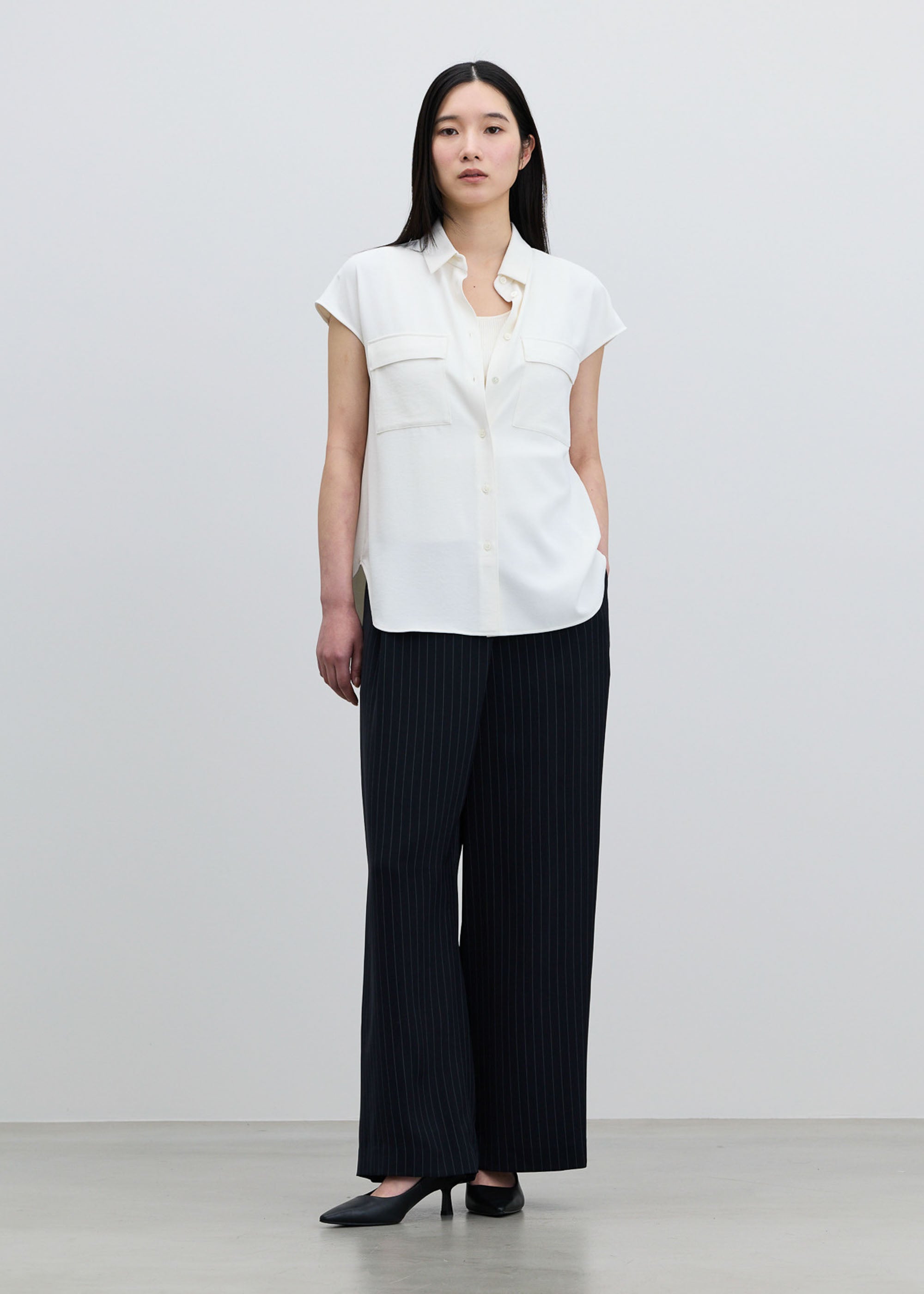 スラントタックワイドパンツ - SOÉJU online store｜上質な大人の女性