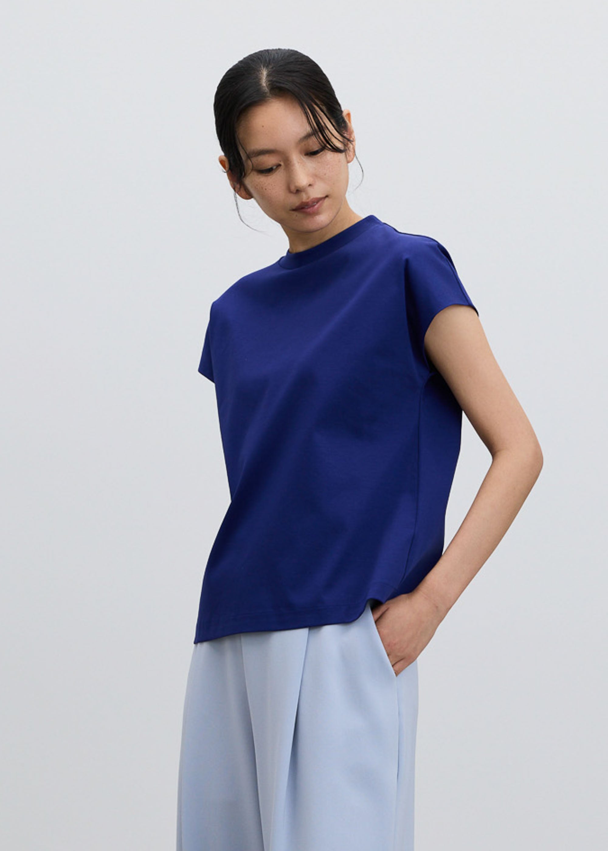 COOL SMOOTH スタンドカラーカットソー