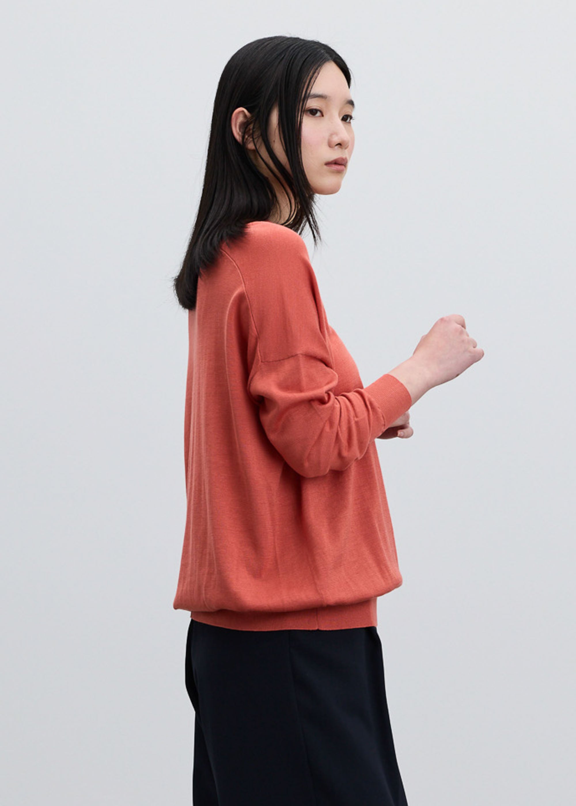 シルクコットンVネックニット