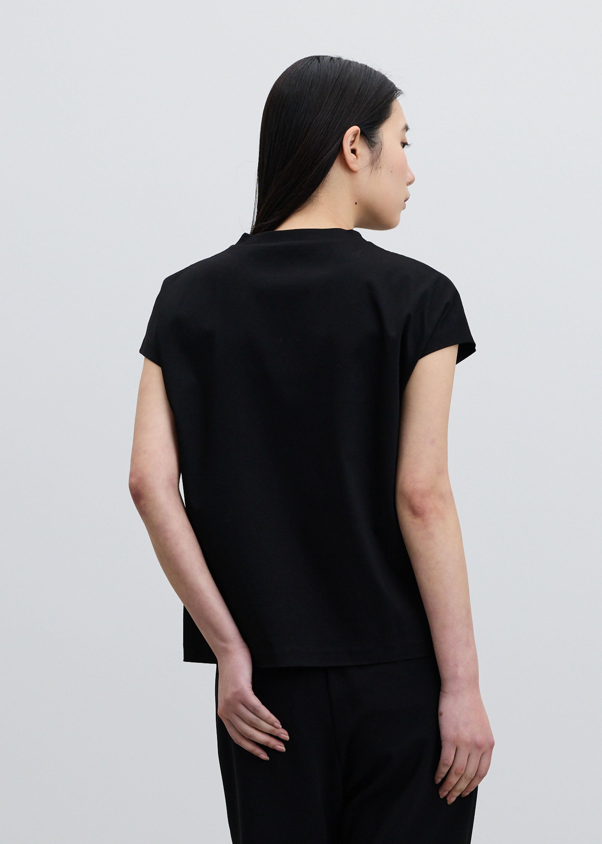 COOL SMOOTH スタンドカラーカットソー