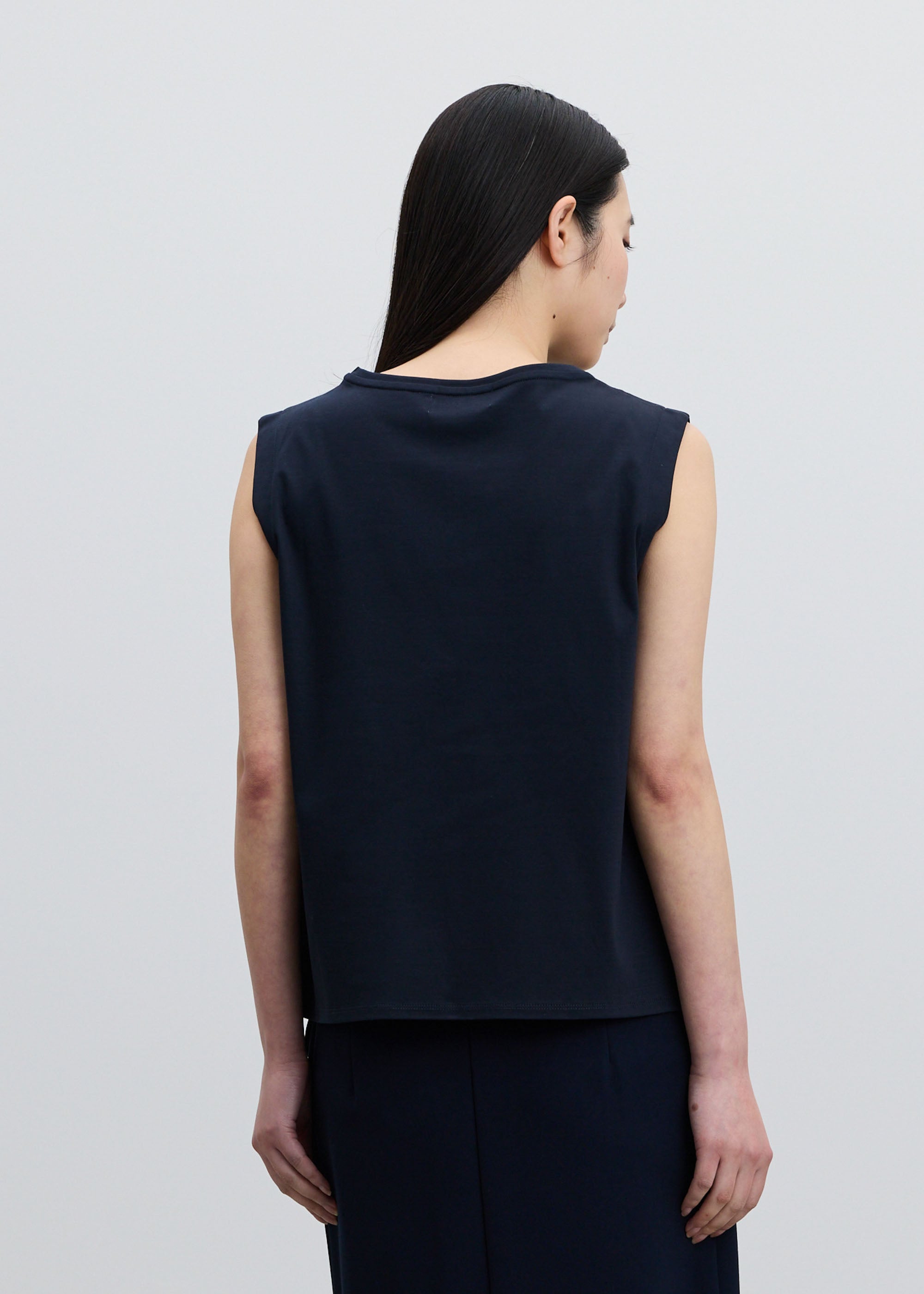 COOL SMOOTH ノースリーブカットソー