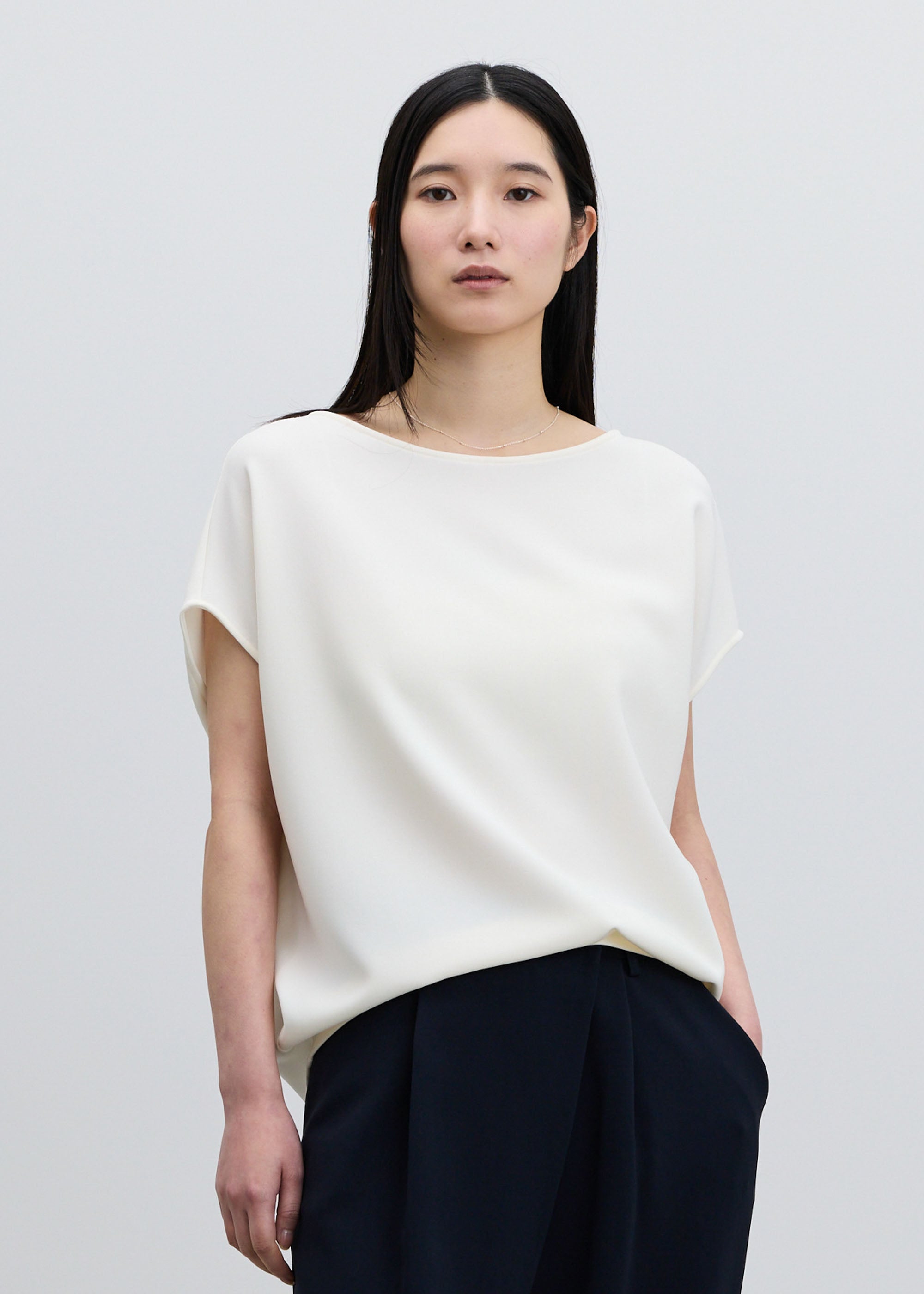 ショートスリーブコクーンブラウス - SOÉJU online store｜上質な大人