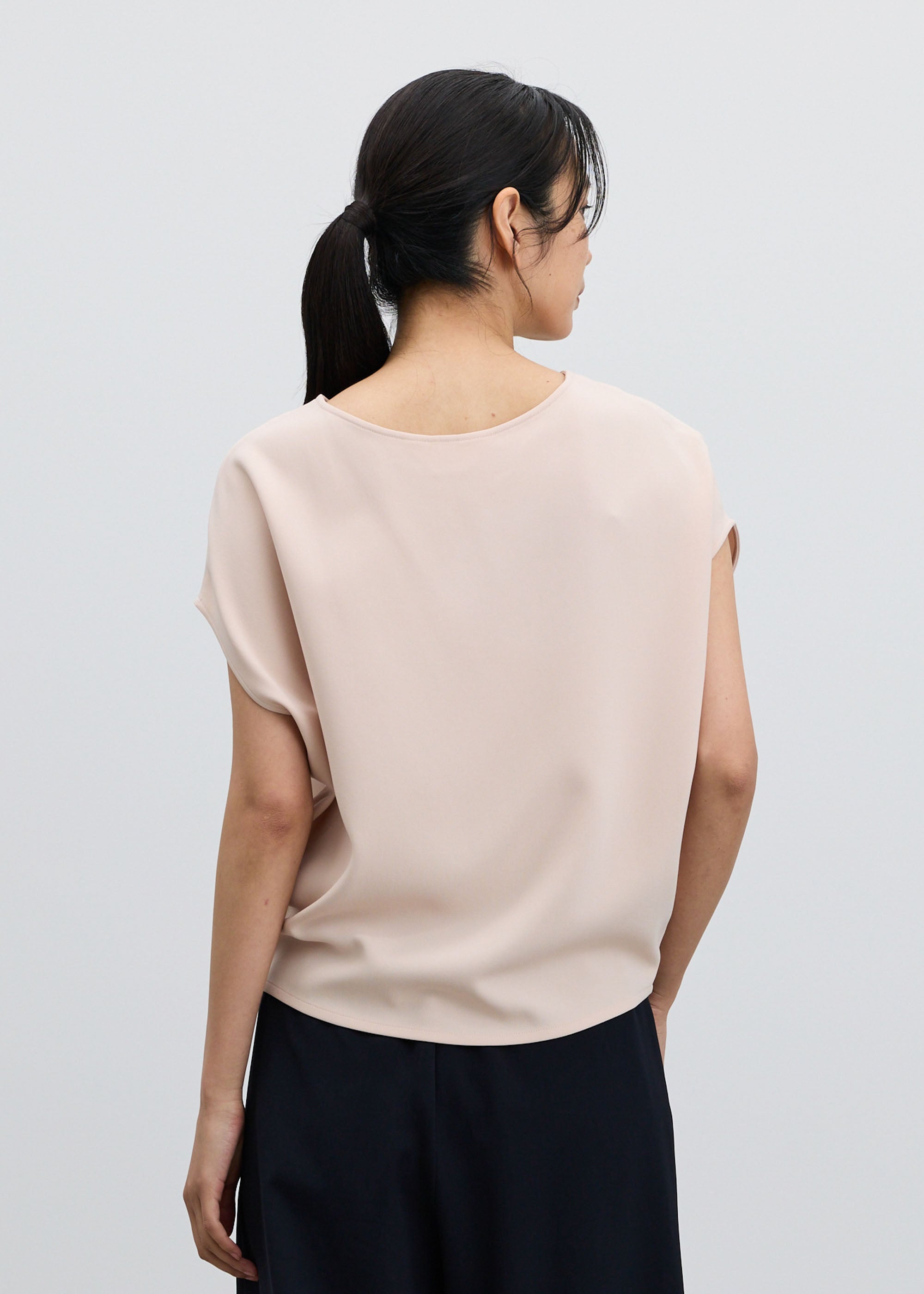 ショートスリーブコクーンブラウス - SOÉJU online store｜上質な大人