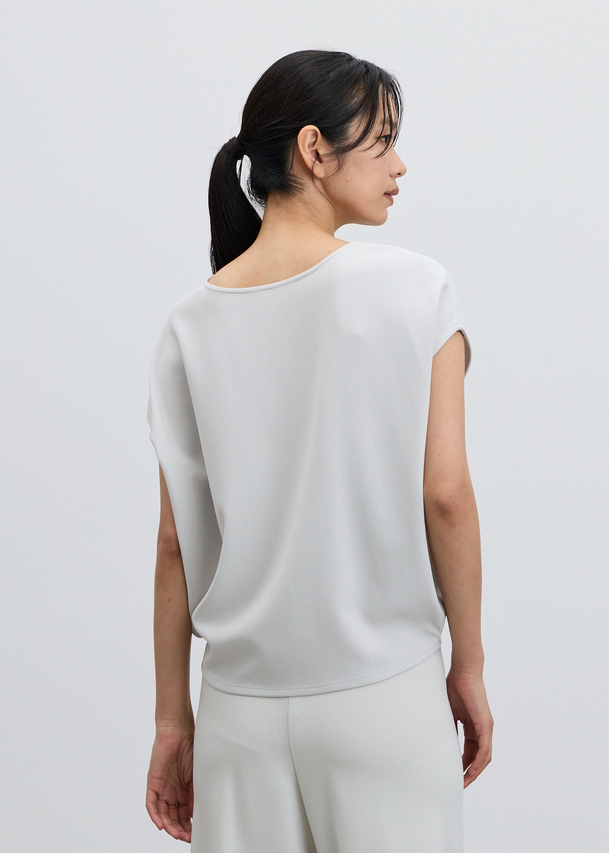 ショートスリーブコクーンブラウス