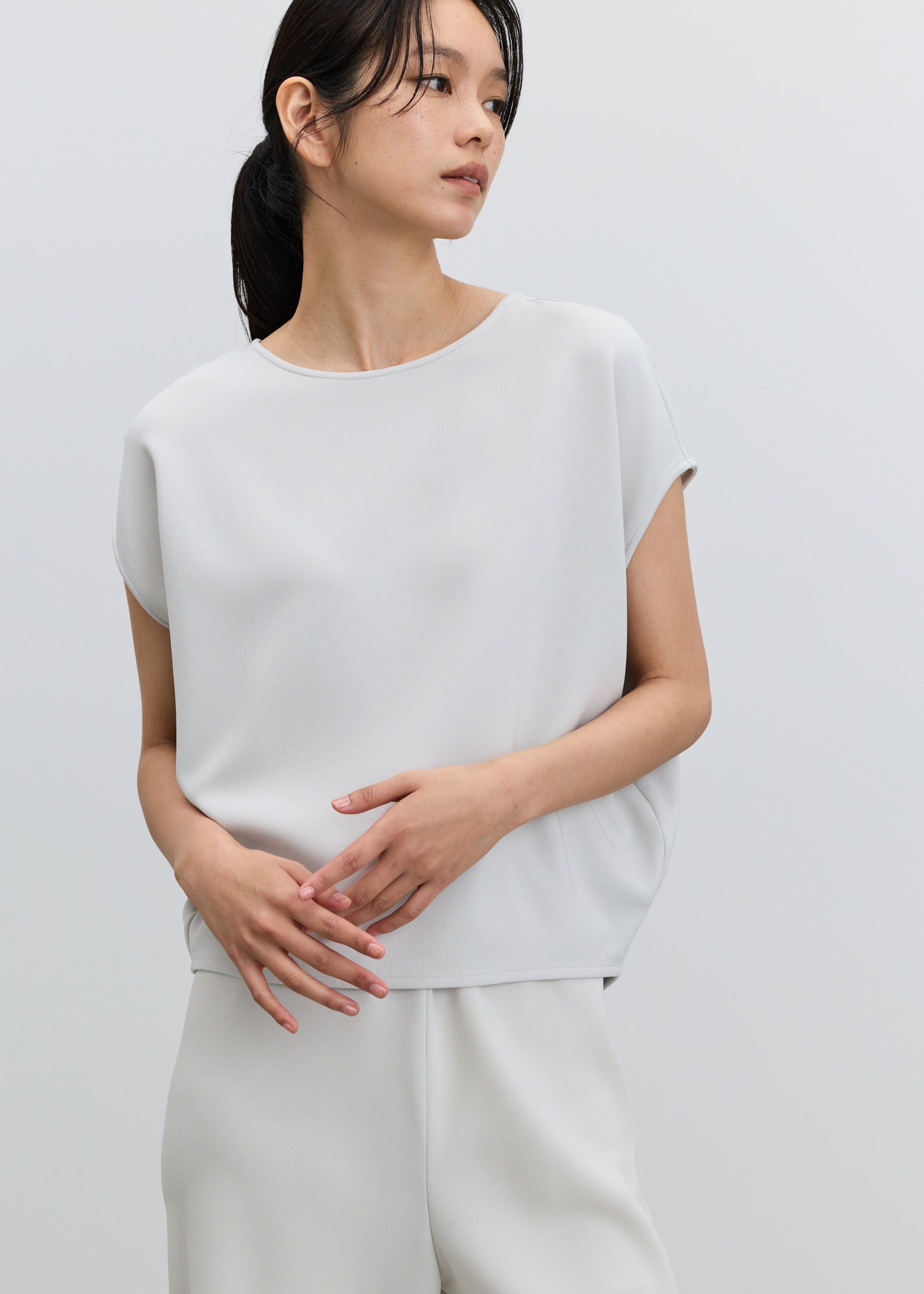 ショートスリーブコクーンブラウス