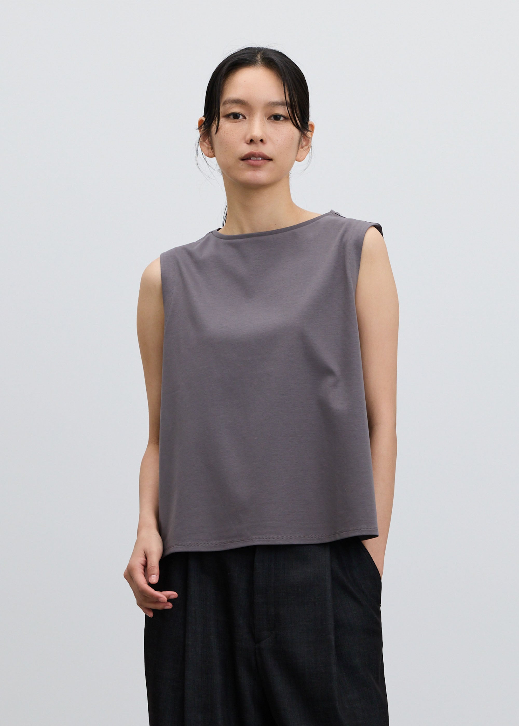 COOL SMOOTH ノースリーブカットソー