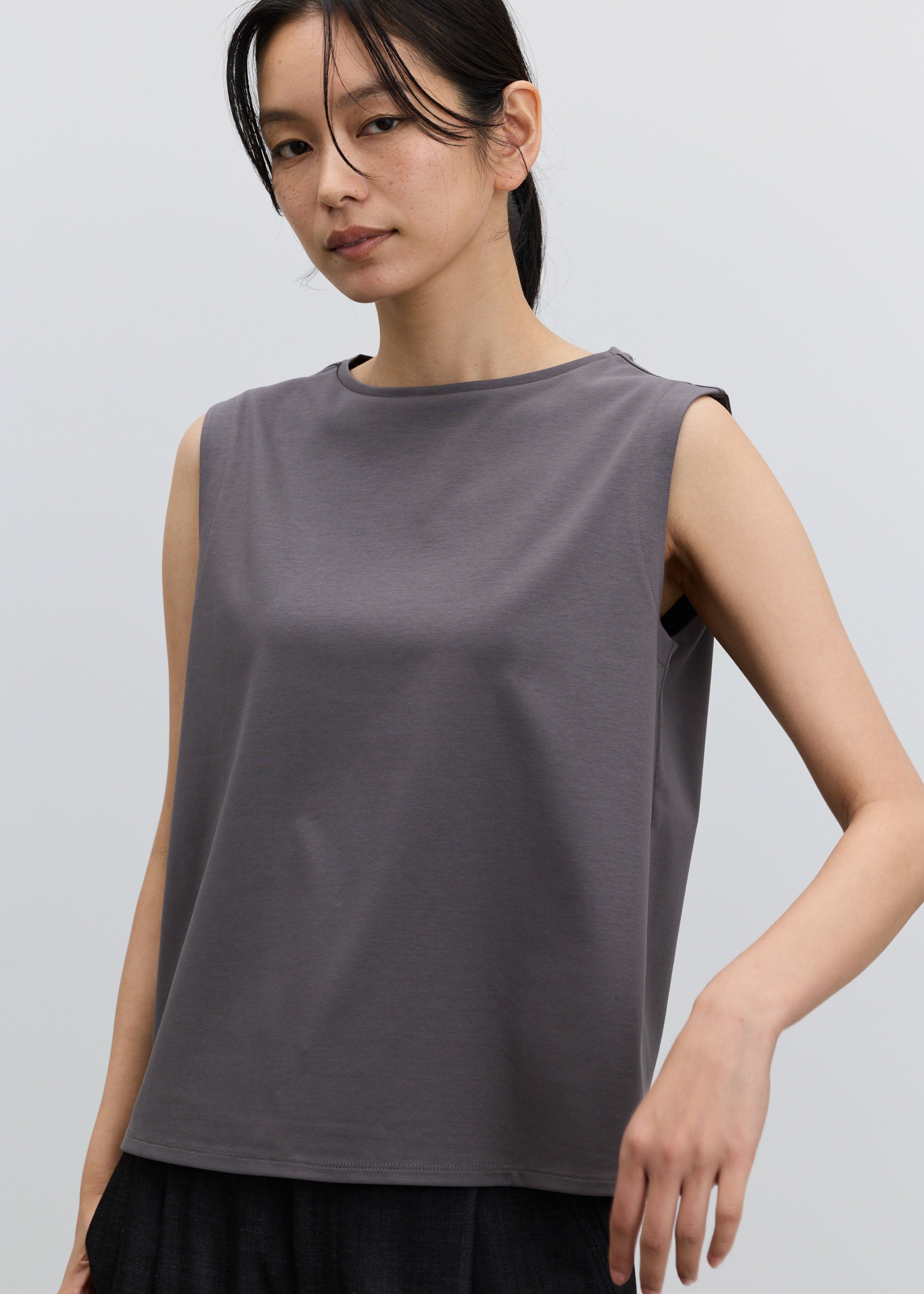 COOL SMOOTH ノースリーブカットソー- SOÉJU online store｜上質な大人