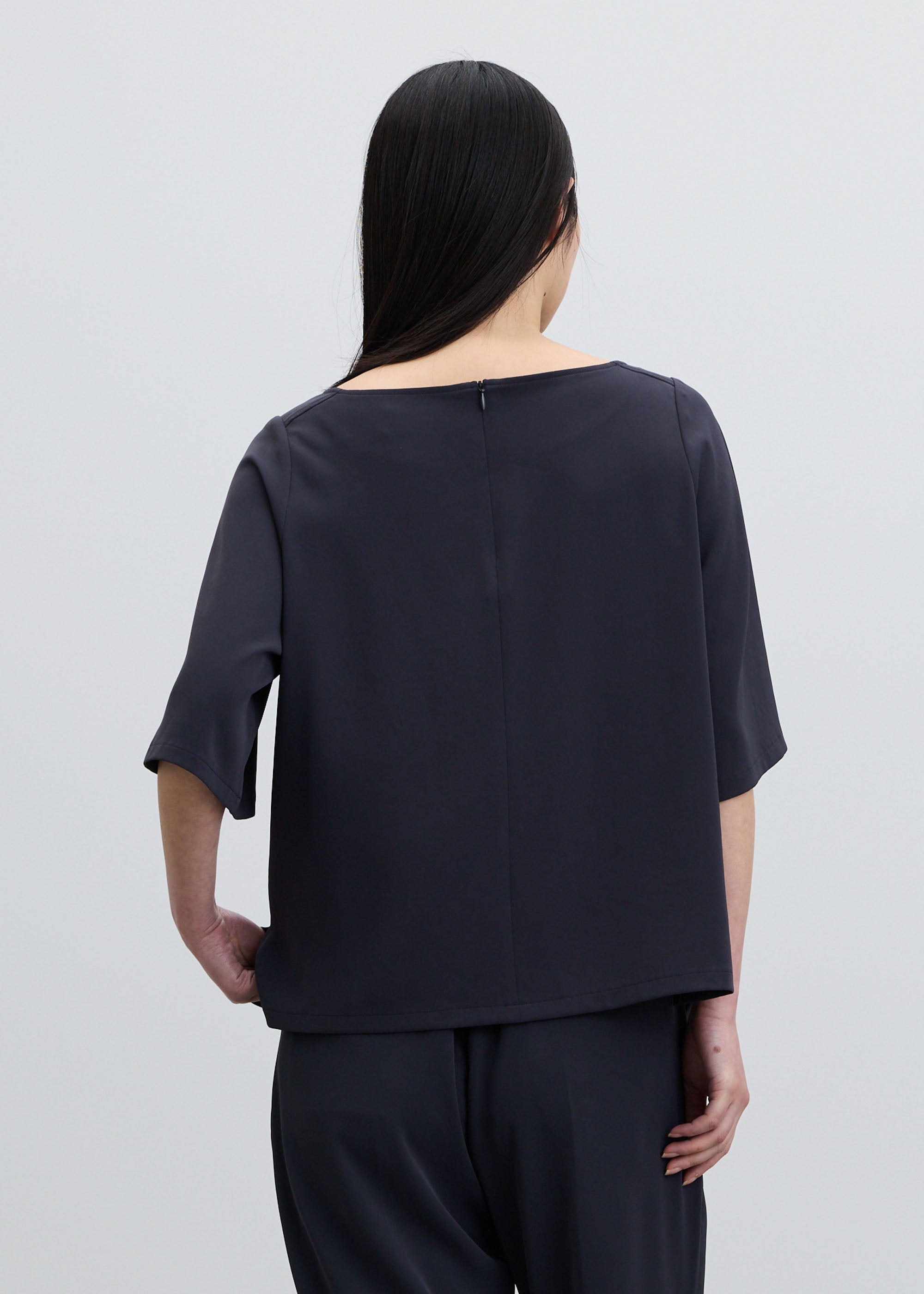 ヴィンテージサテンボートネックTブラウス